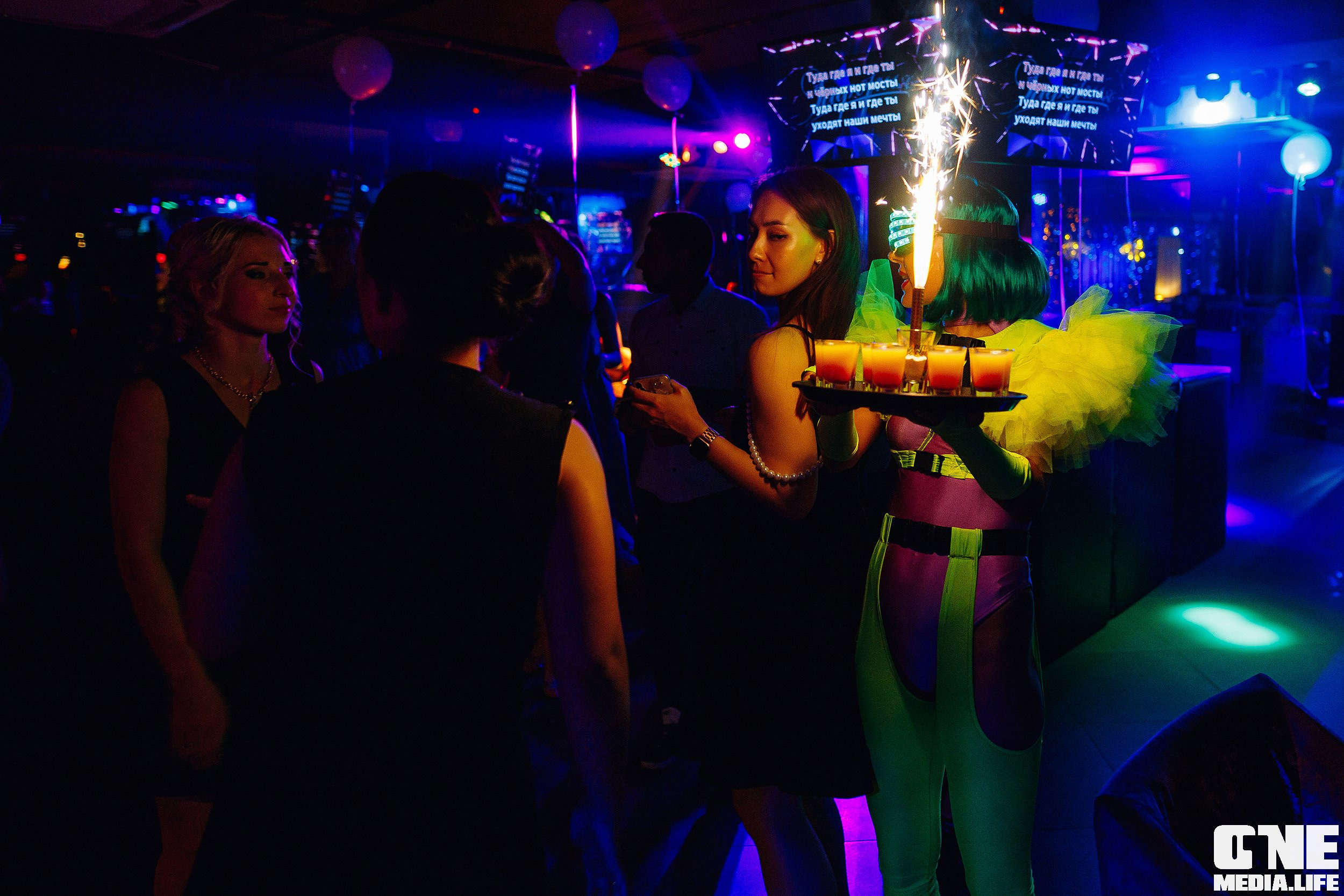 Фотоотчет из караоке-клуба Эйфория. One Media Life: фоторепортажи, фотоотчеты с мероприятий и заведений