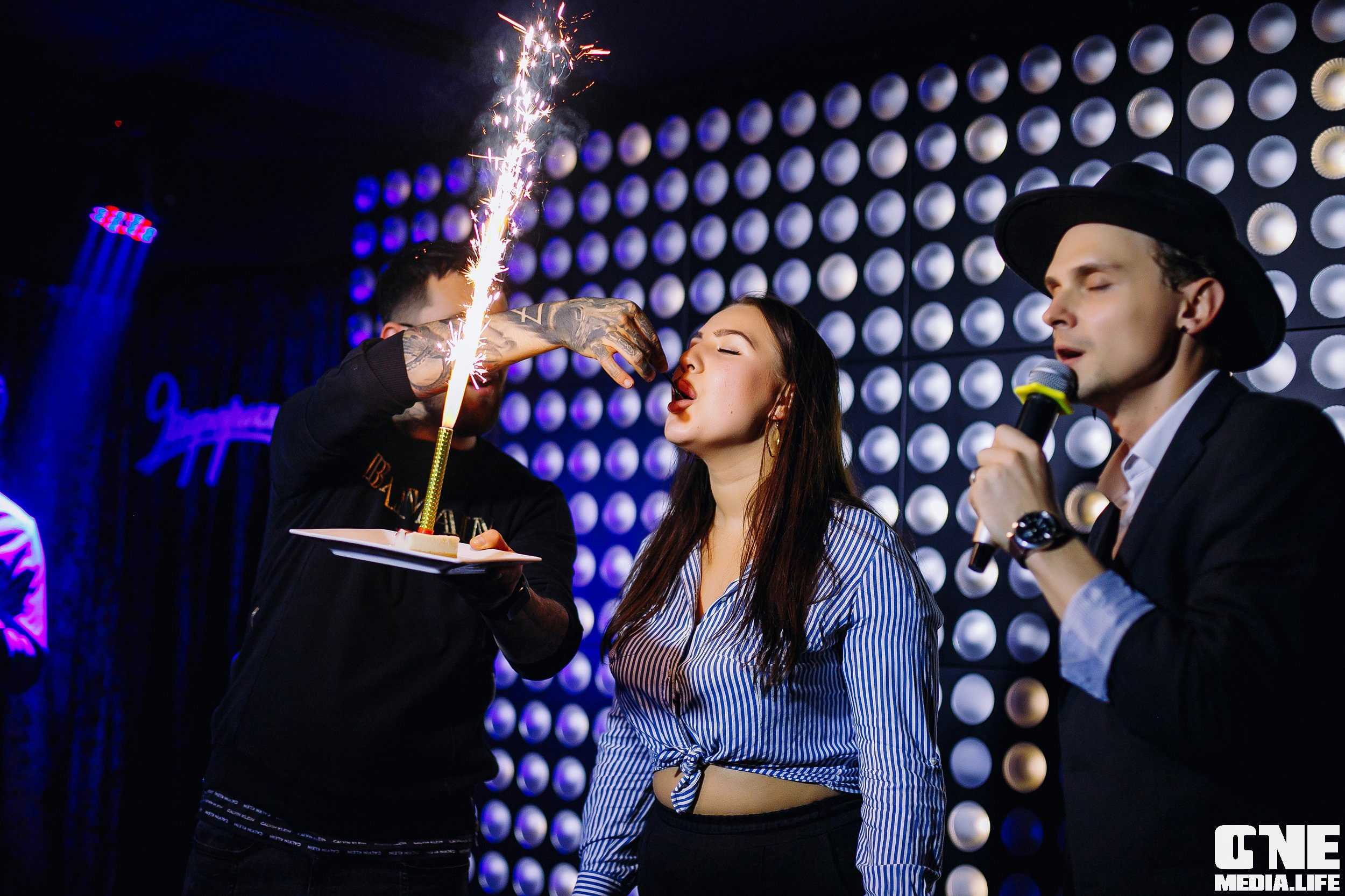 Фоторепортаж из караоке-клуба «Эйфория». One Media Life: фоторепортажи, фотоотчеты с мероприятий и заведений