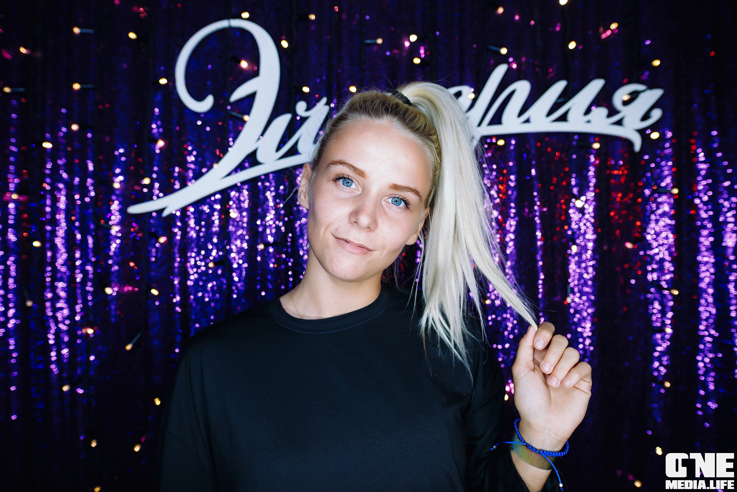 Фотоотчет из караоке клуба Эйфория. One Media Life: фоторепортажи, фотоотчеты с мероприятий и заведений