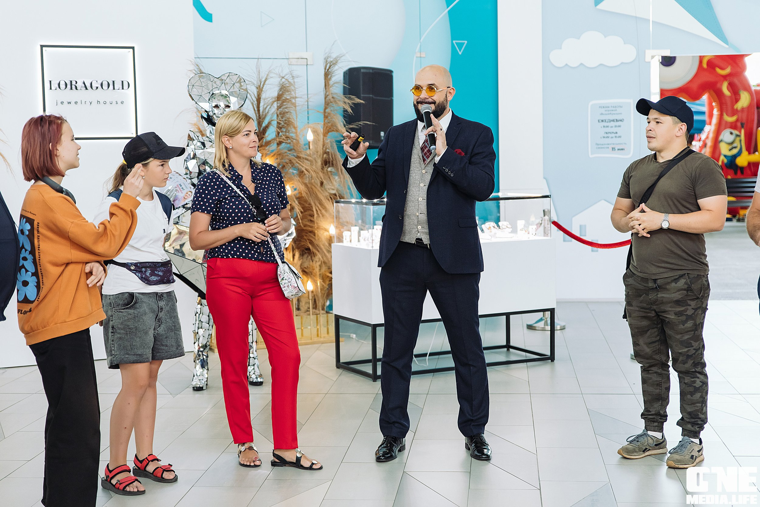 Фотоотчет с birthday party LoraGold jewelry в Балтии молл. One Media Life: фоторепортажи, фотоотчеты с мероприятий и заведений