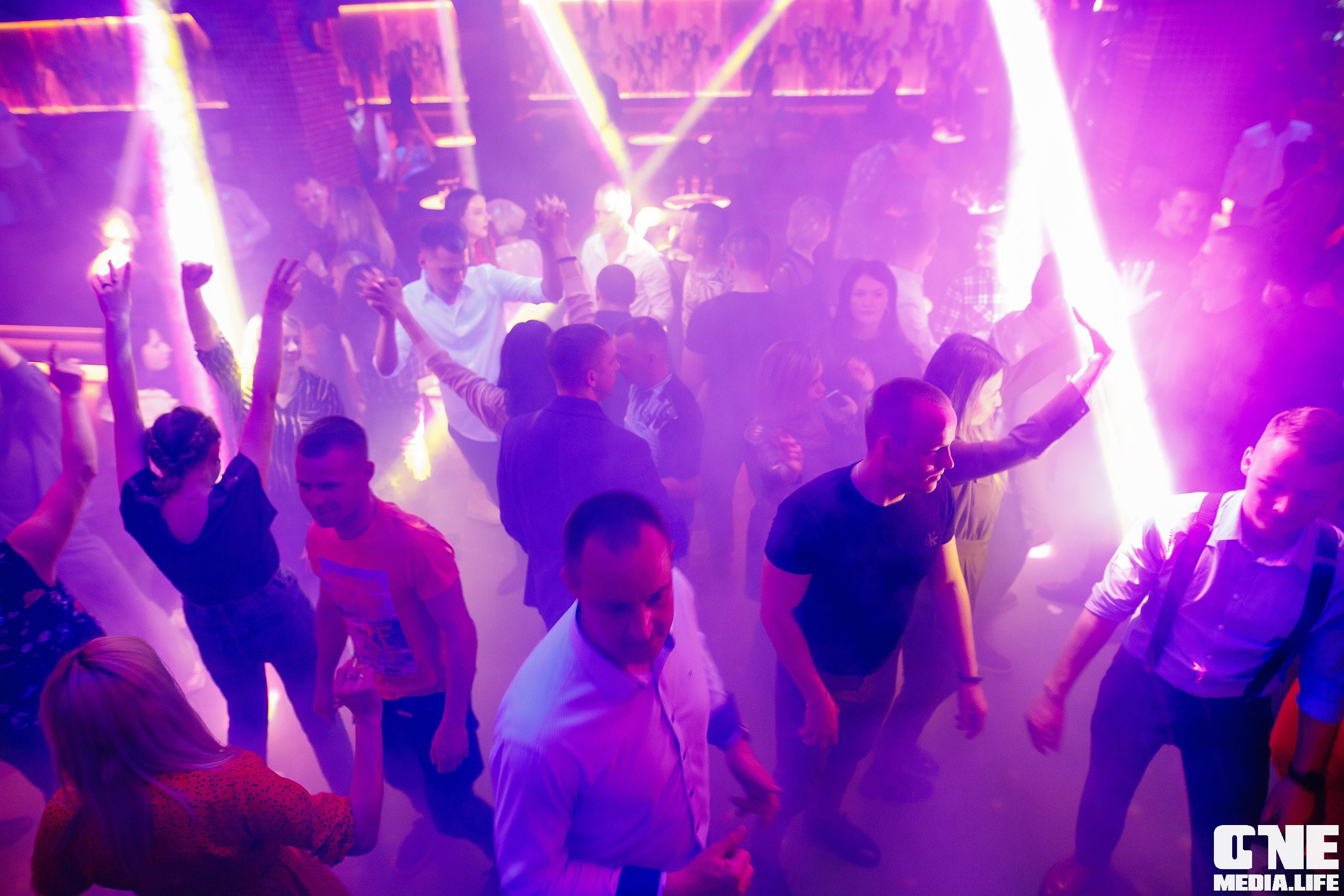 Суббота в развлекательном комплексе Планета. One Media Life: фоторепортажи, фотоотчеты с мероприятий и заведений