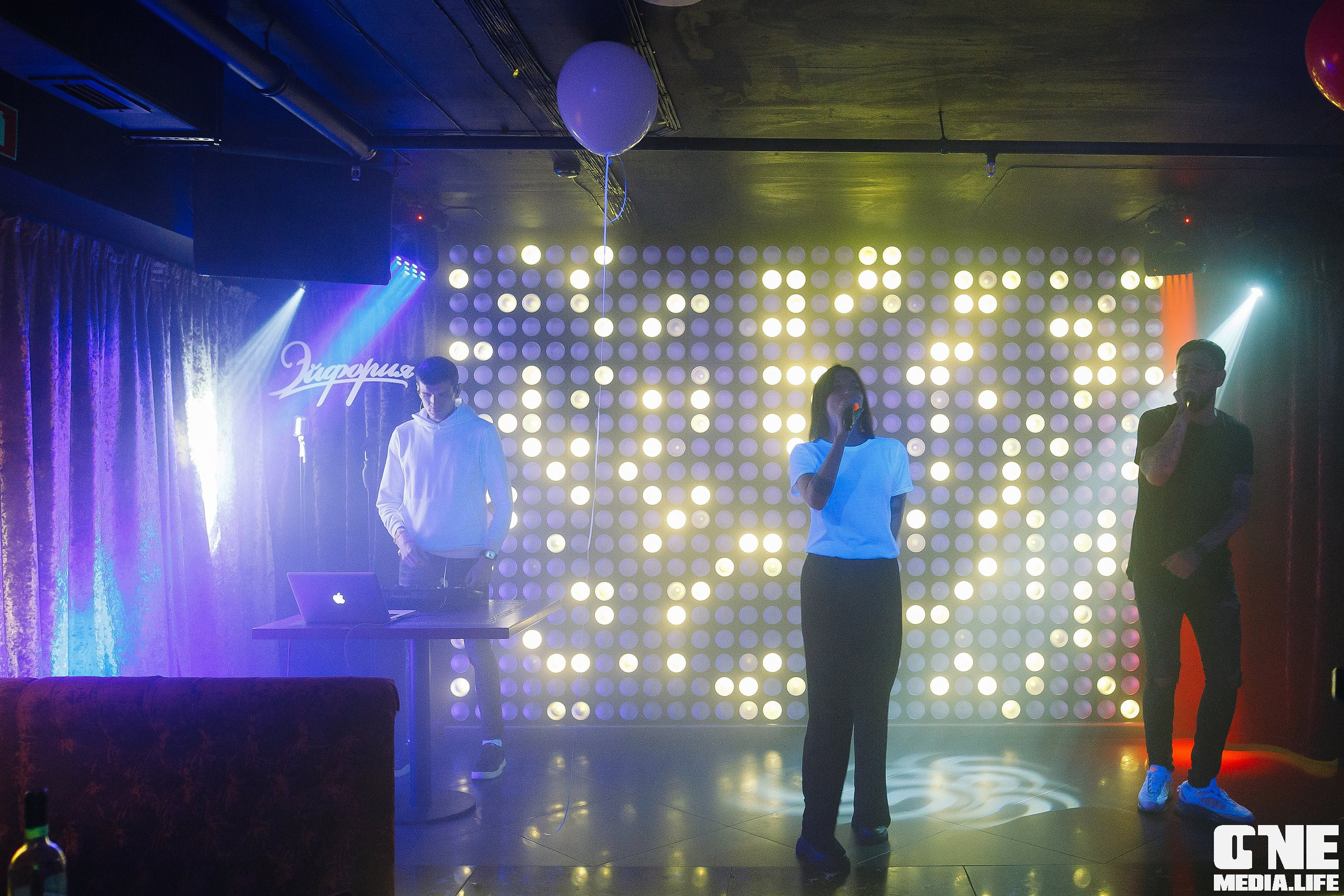 Фотоотчет из караоке-клуба «Эйфория». One Media Life: фоторепортажи, фотоотчеты с мероприятий и заведений