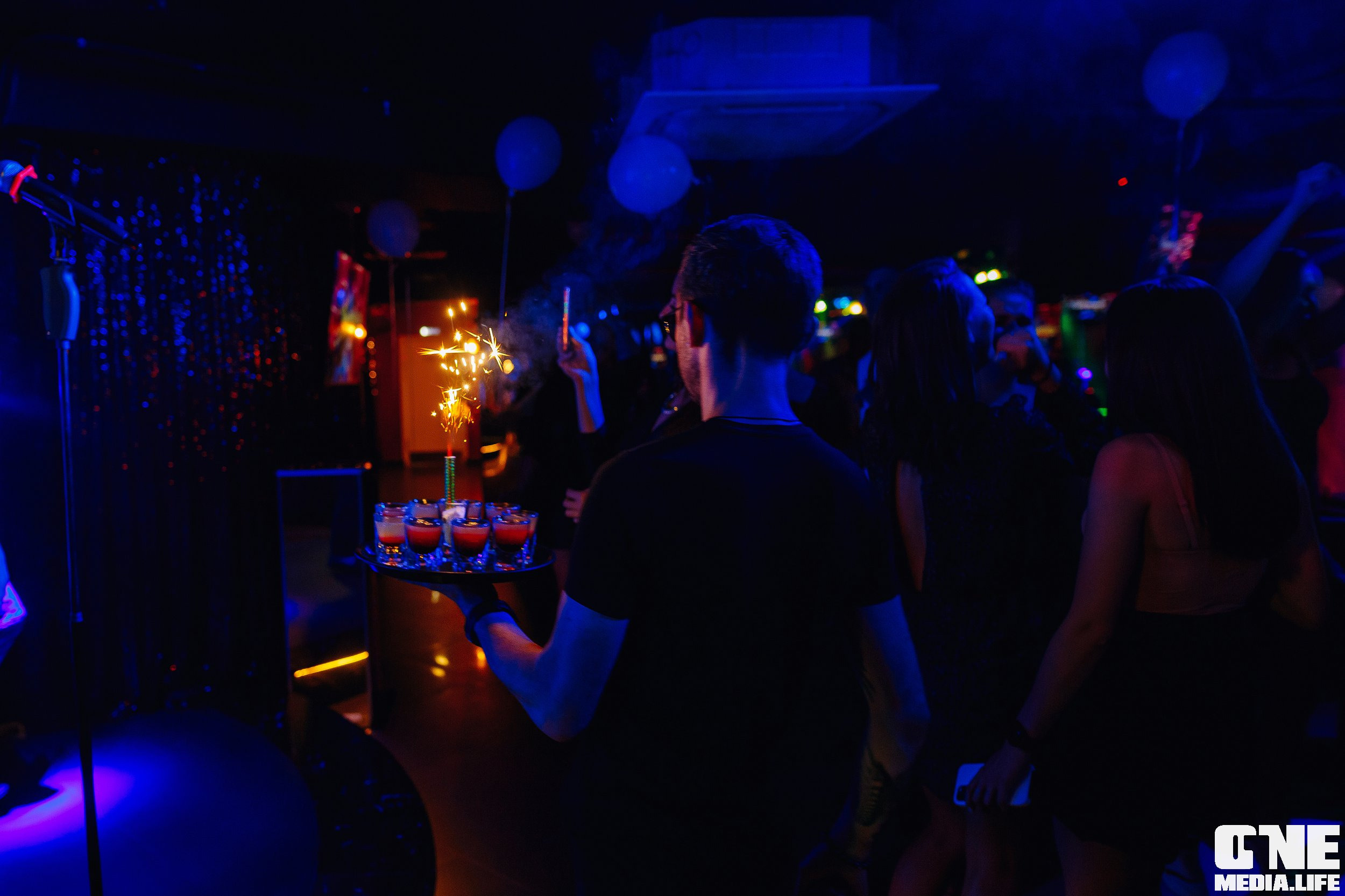 Фоторепортаж из караоке-клуба Эйфория. One Media Life: фоторепортажи, фотоотчеты с мероприятий и заведений