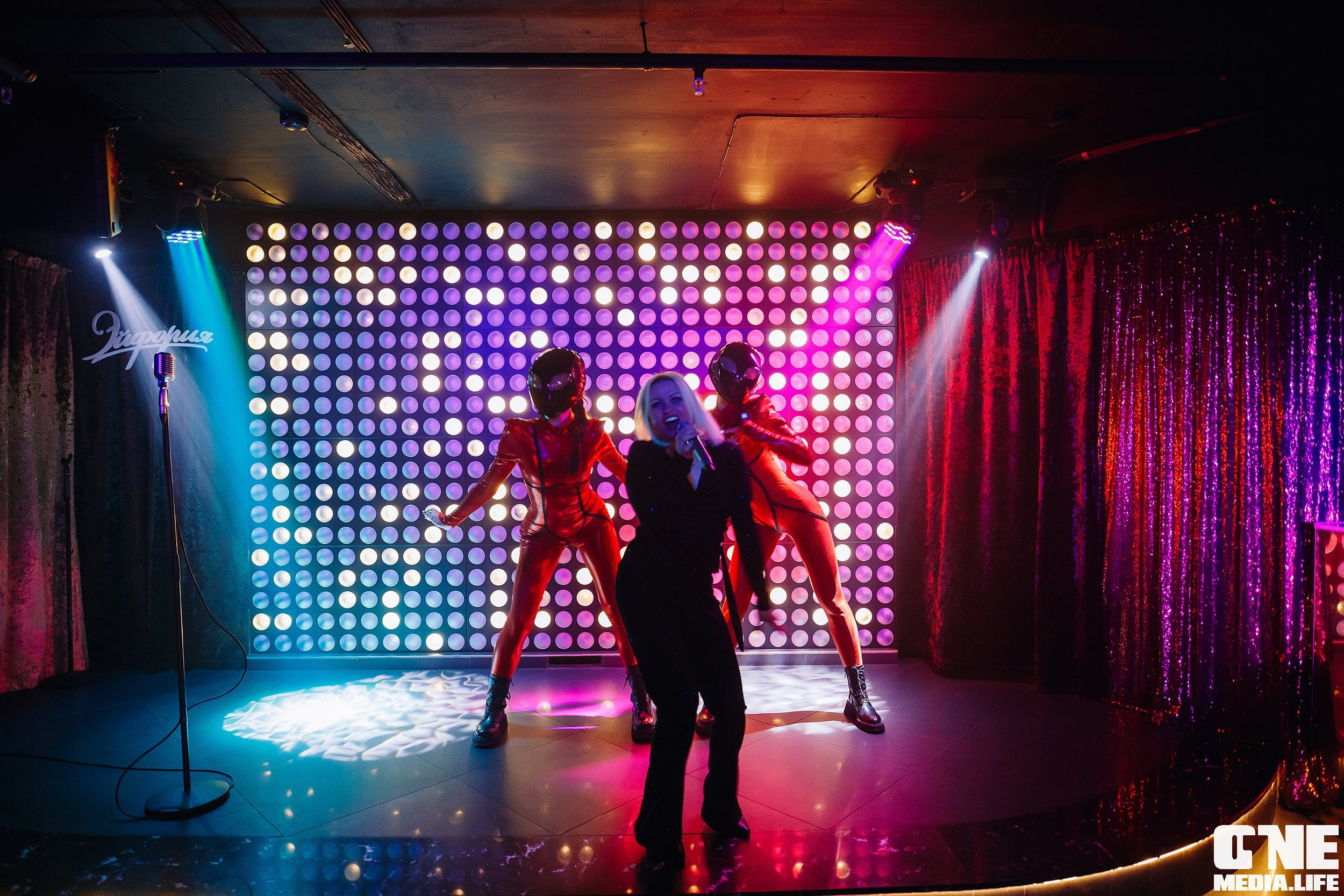 Фоторепортаж из караоке клуба Эйфория. One Media Life: фоторепортажи, фотоотчеты с мероприятий и заведений