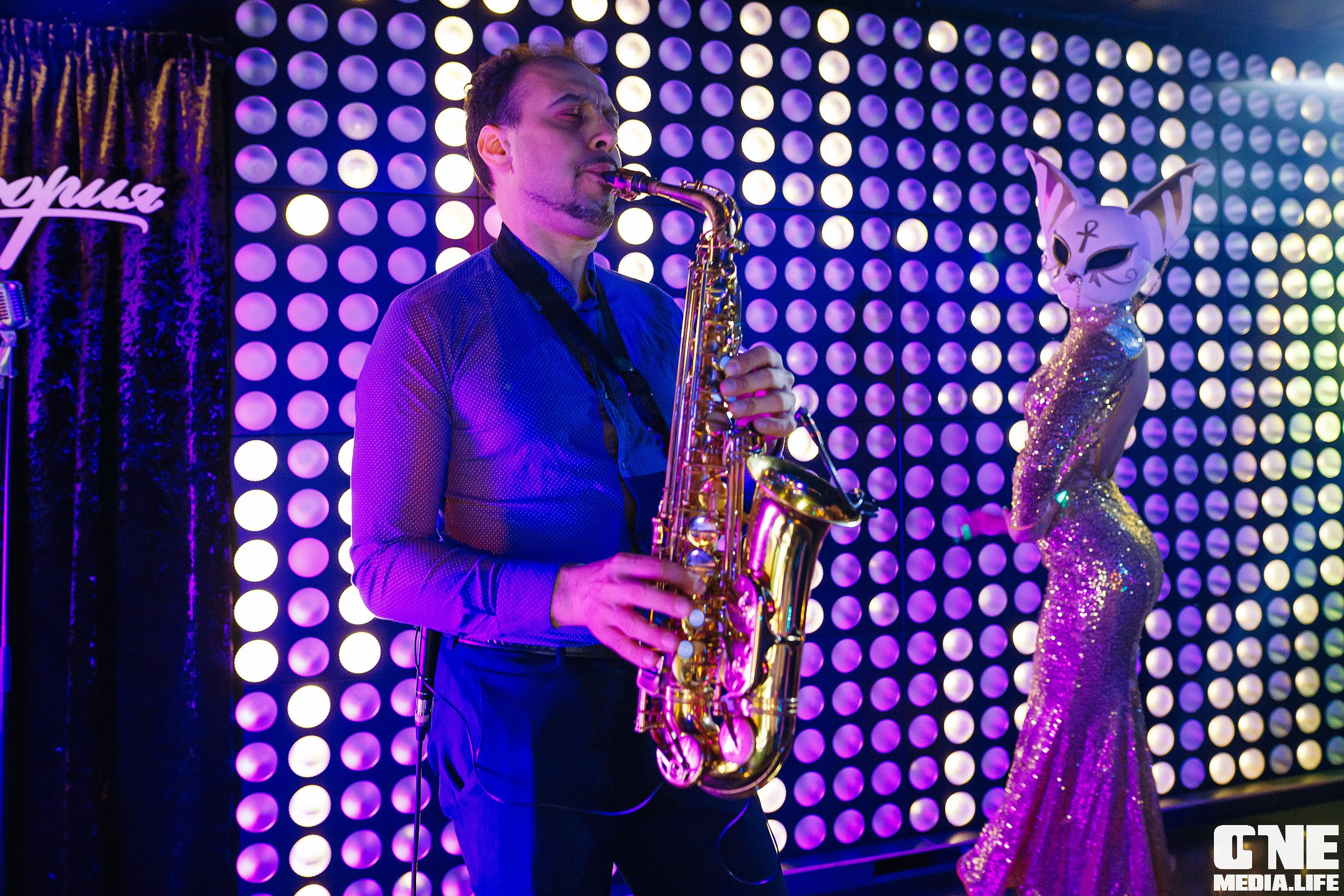 Фотоотчет из Freak Show Mystic в караоке клубе Эйфория. One Media Life: фоторепортажи, фотоотчеты с мероприятий и заведений