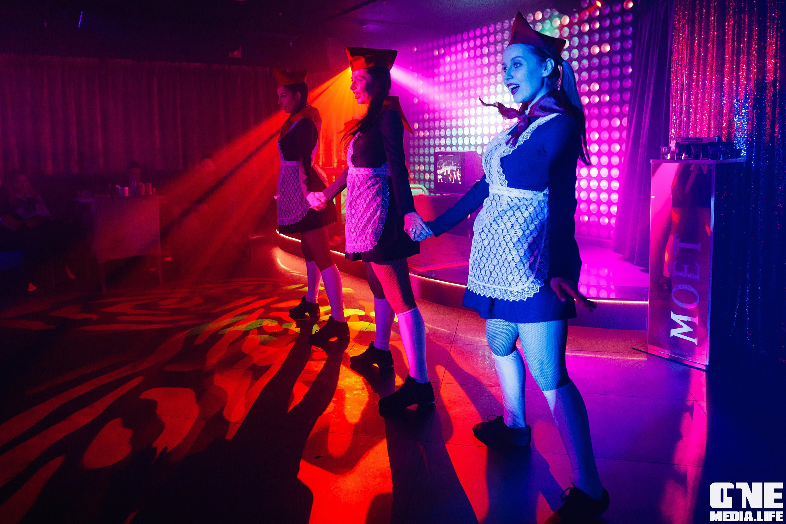 Мир, Клуб, Май в караоке Эйфория. One Media Life: фоторепортажи, фотоотчеты с мероприятий и заведений