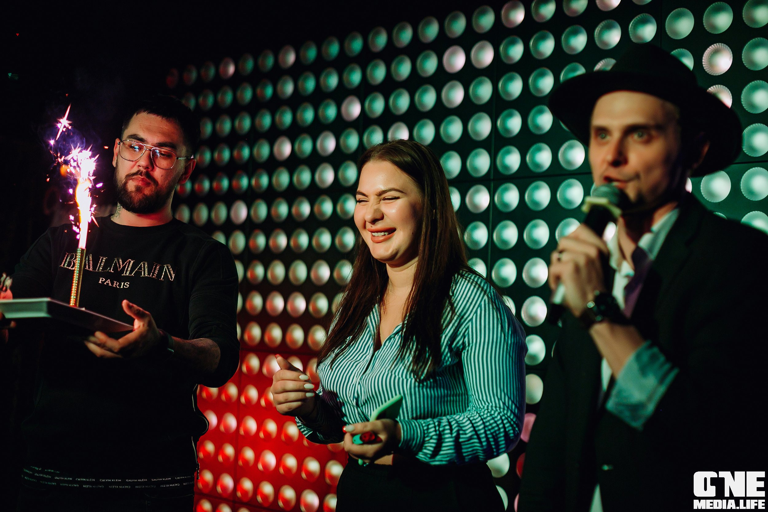 Фоторепортаж из караоке-клуба «Эйфория». One Media Life: фоторепортажи, фотоотчеты с мероприятий и заведений