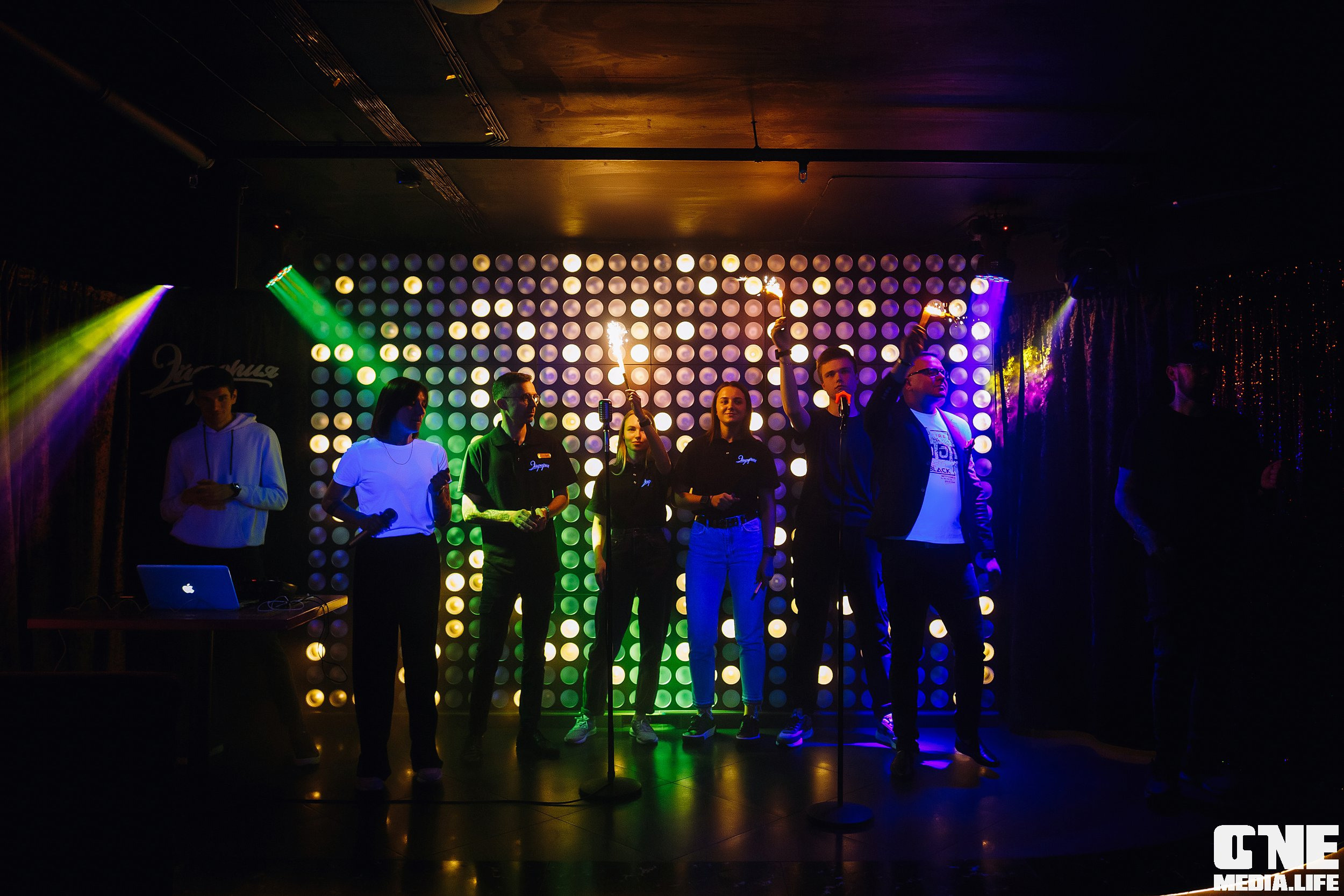 Фотоотчет из караоке клуба Эйфория. One Media Life: фоторепортажи, фотоотчеты с мероприятий и заведений