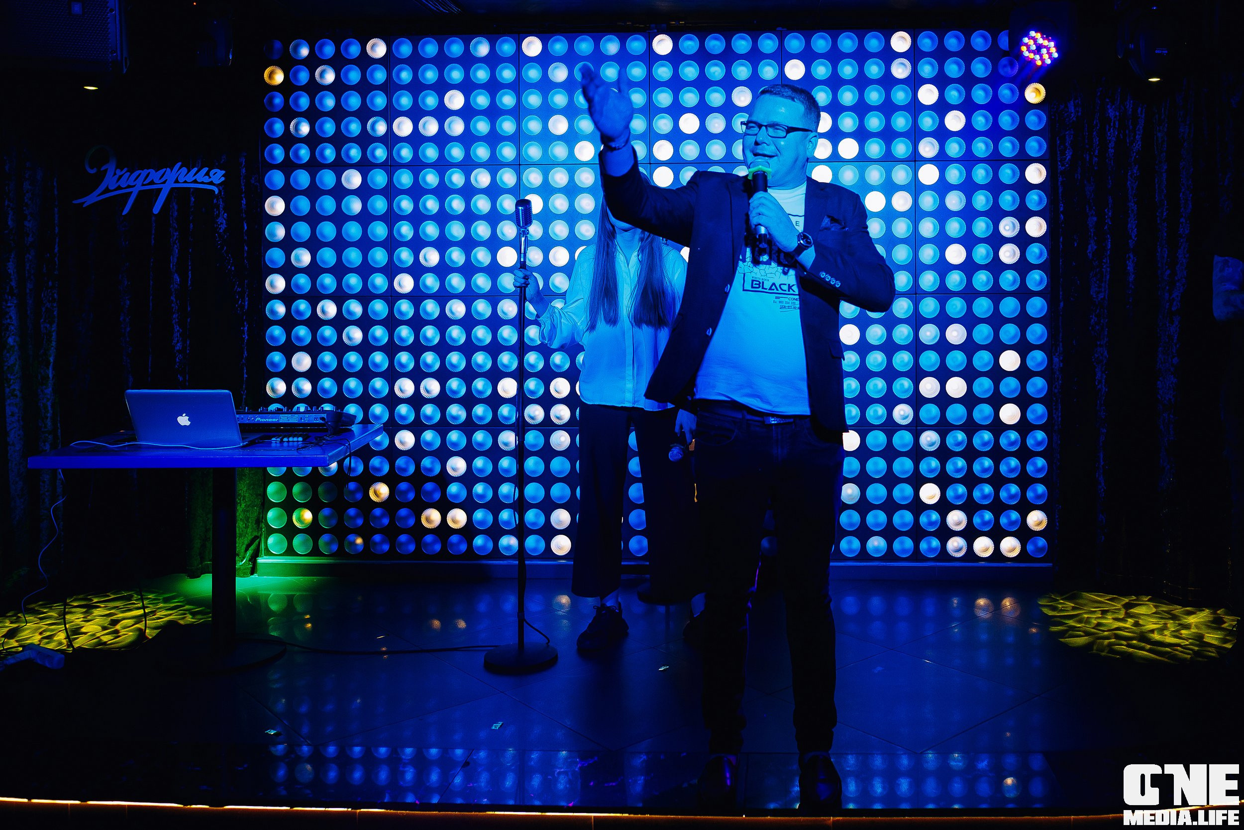 Фотоотчет из караоке клуба Эйфория. One Media Life: фоторепортажи, фотоотчеты с мероприятий и заведений