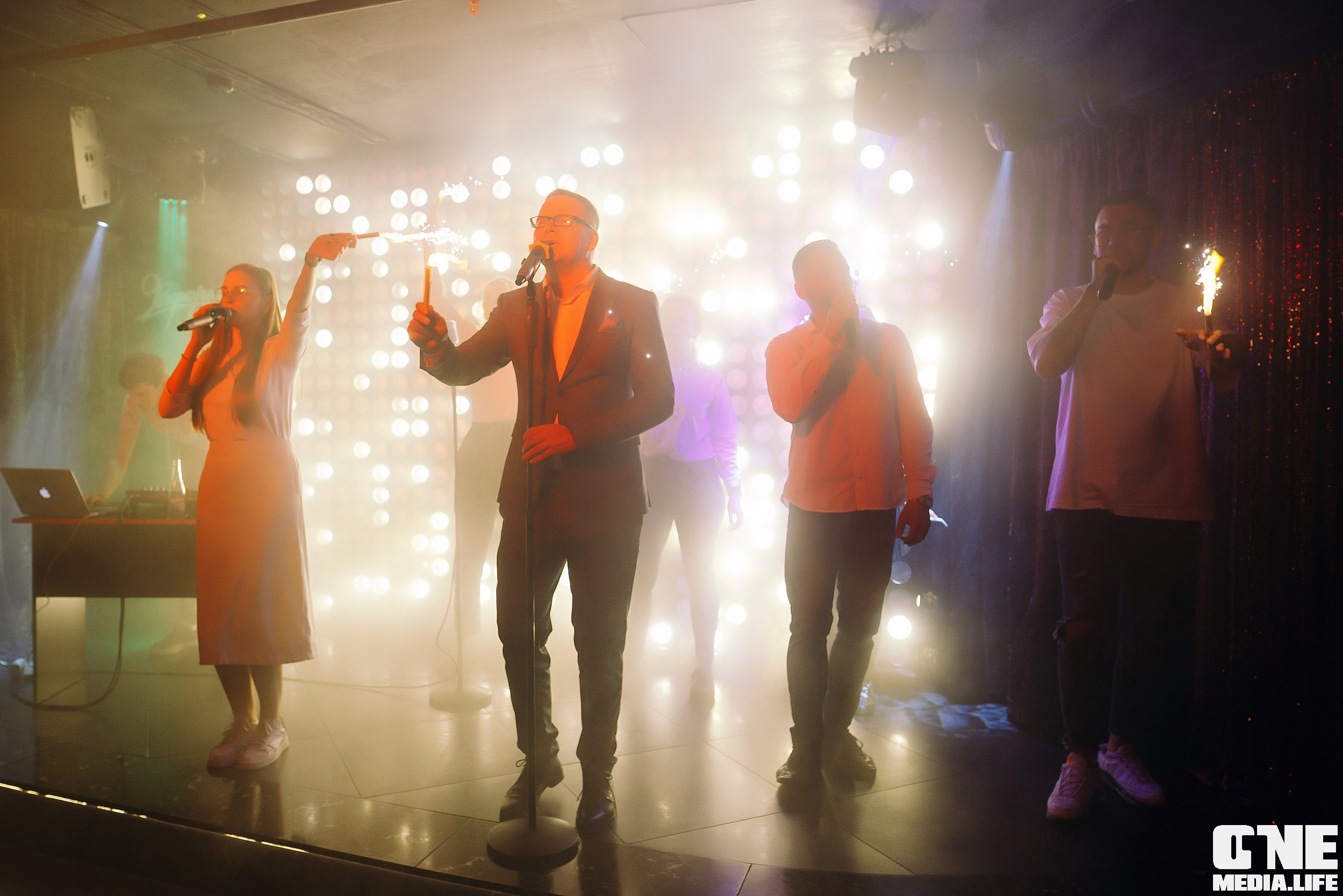 Фоторепортаж из караоке клуба Эйфория. One Media Life: фоторепортажи, фотоотчеты с мероприятий и заведений