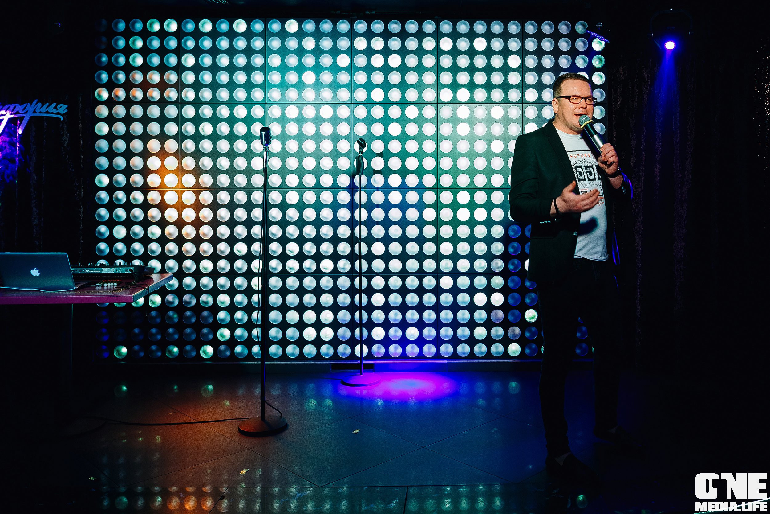 Фотоотчет из караоке клуба Эйфория. One Media Life: фоторепортажи, фотоотчеты с мероприятий и заведений