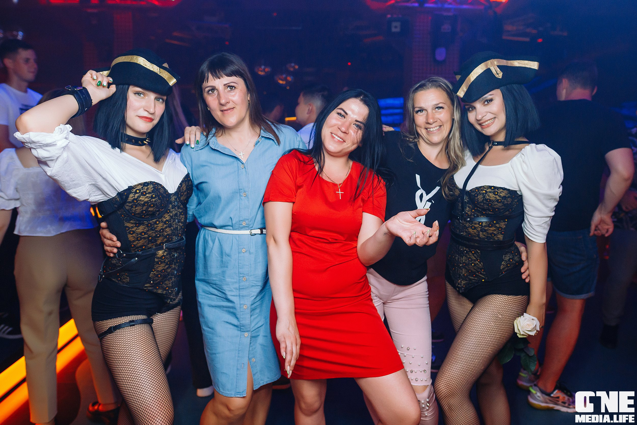 Фоторепортаж из ночного клуба Планета. One Media Life: фоторепортажи, фотоотчеты с мероприятий и заведений