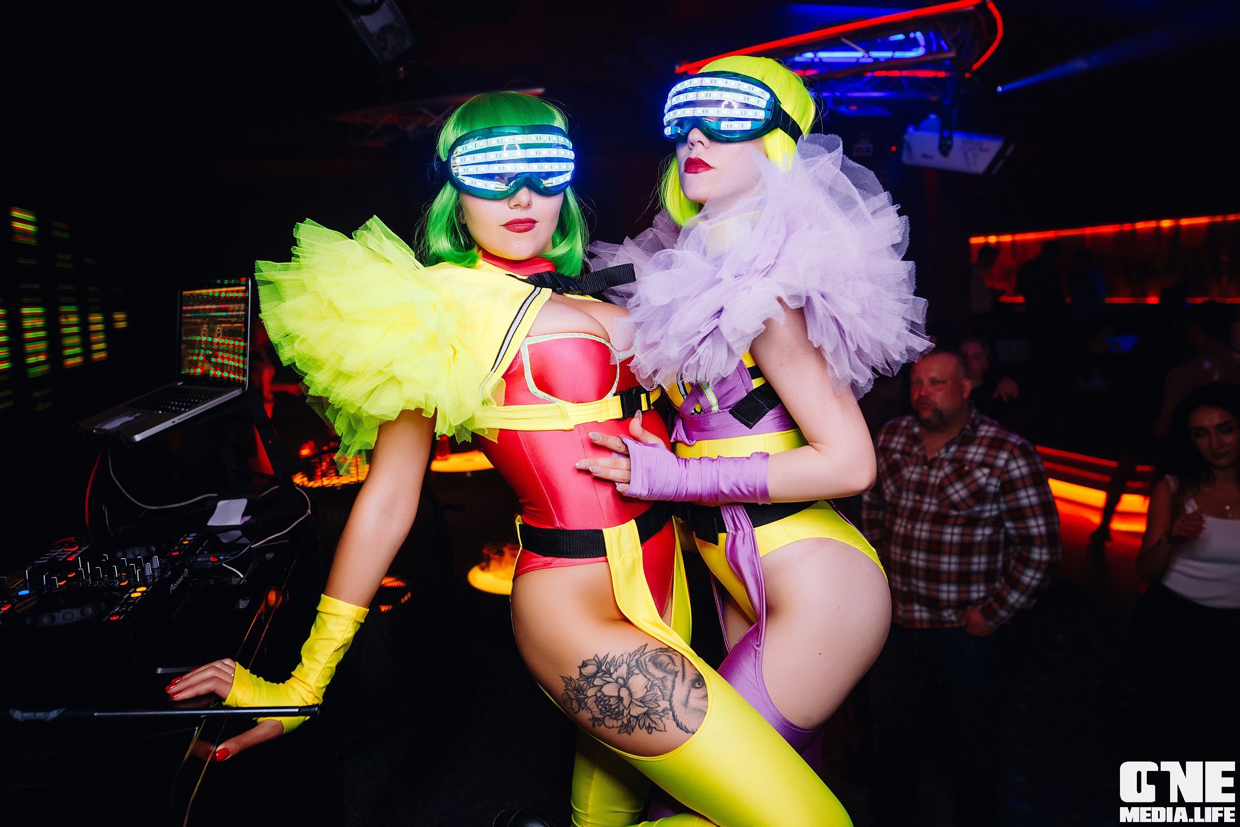 Фотоотчет из ночного клуба Планета. One Media Life: фоторепортажи, фотоотчеты с мероприятий и заведений