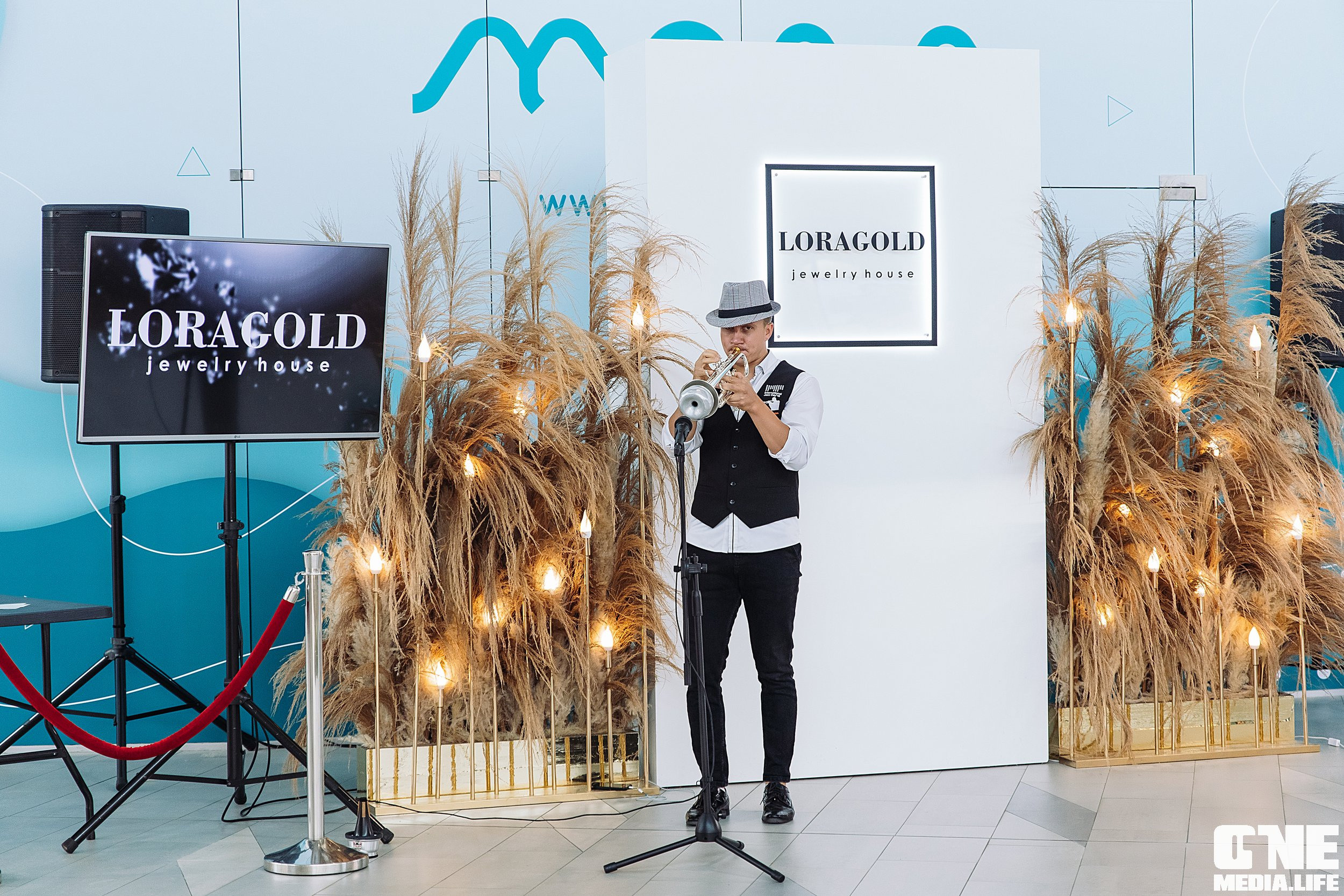 Фотоотчет с birthday party LoraGold jewelry в Балтии молл. One Media Life: фоторепортажи, фотоотчеты с мероприятий и заведений