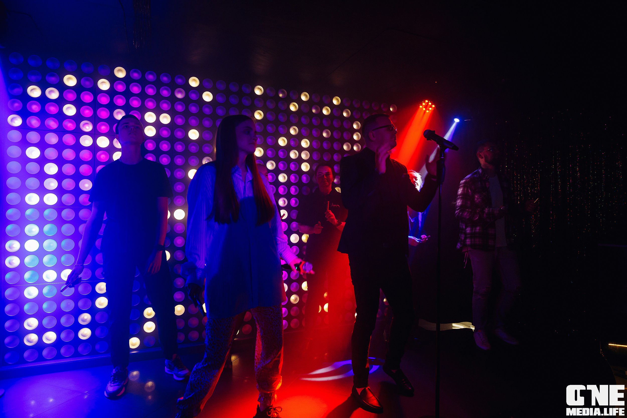 Фотоотчет из Freak Show Mystic в караоке клубе Эйфория. One Media Life: фоторепортажи, фотоотчеты с мероприятий и заведений
