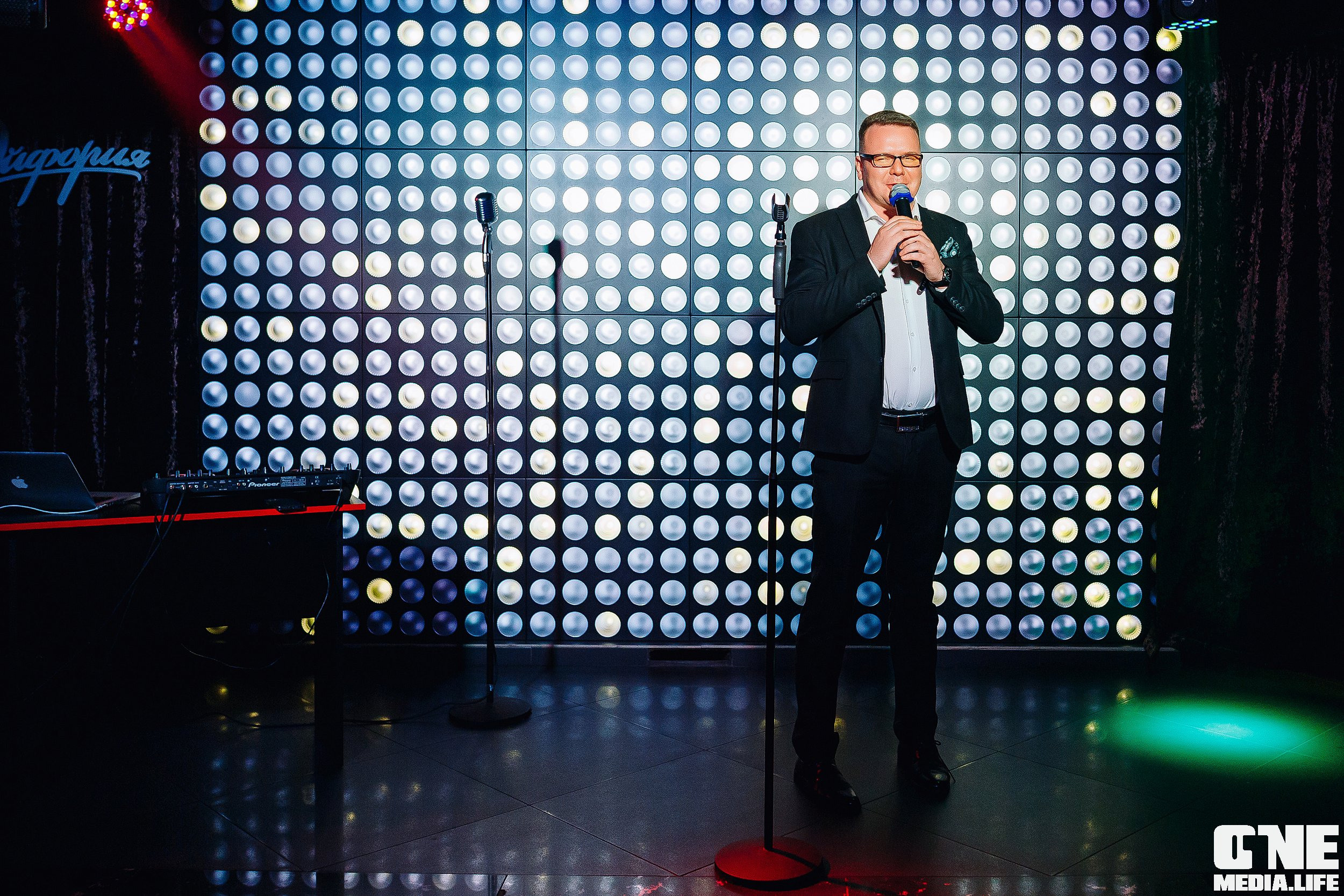 Фотоотчет из караоке-клуба Эйфория. One Media Life: фоторепортажи, фотоотчеты с мероприятий и заведений