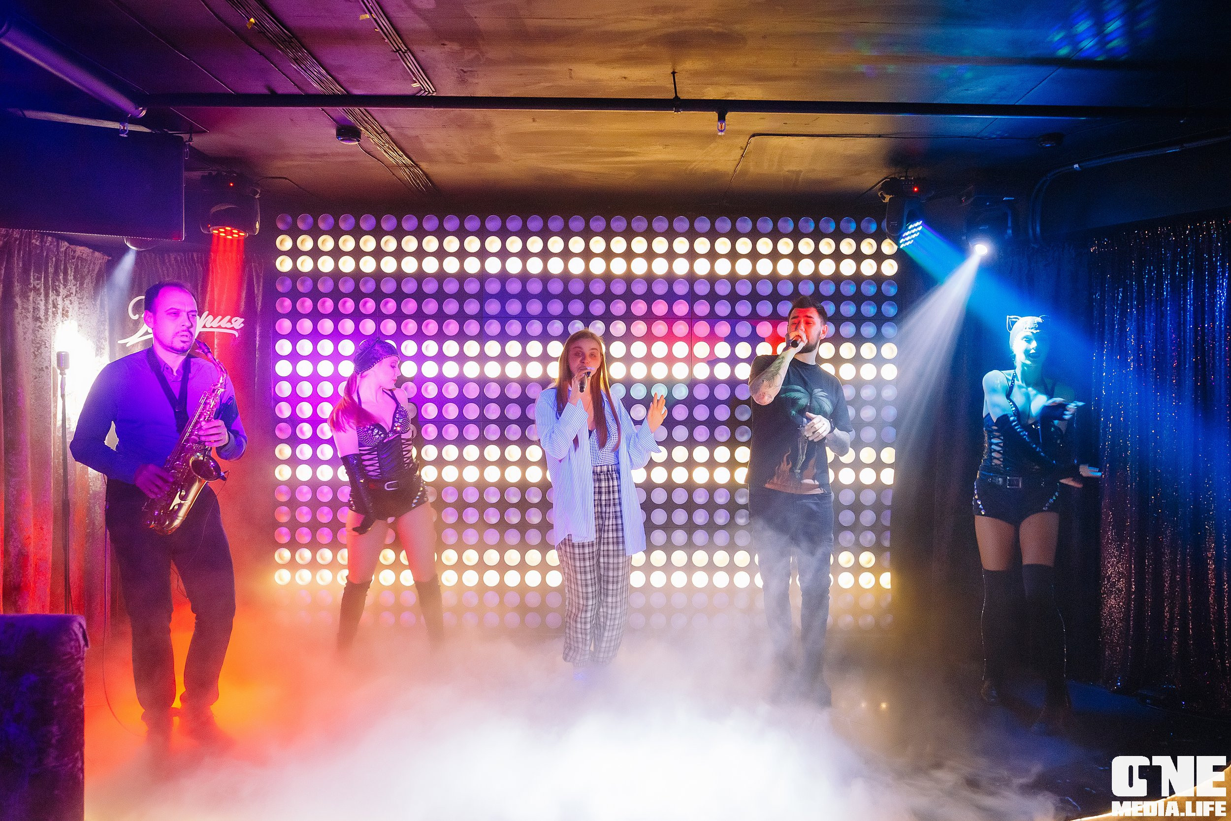 Фотоотчет из караоке клуба Эйфория. One Media Life: фоторепортажи, фотоотчеты с мероприятий и заведений