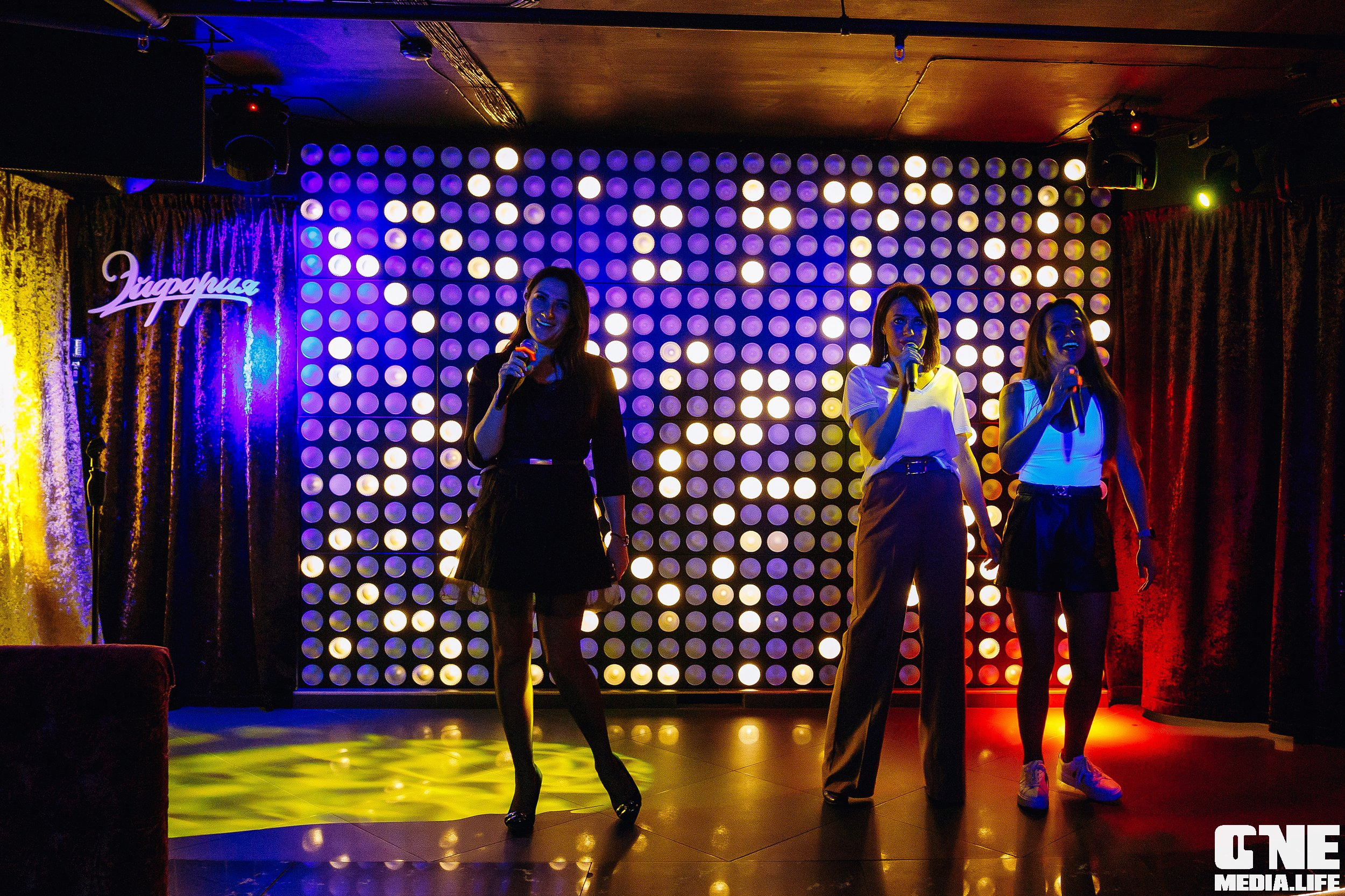 Фоторепортаж из караоке клуба Эйфория. One Media Life: фоторепортажи, фотоотчеты с мероприятий и заведений