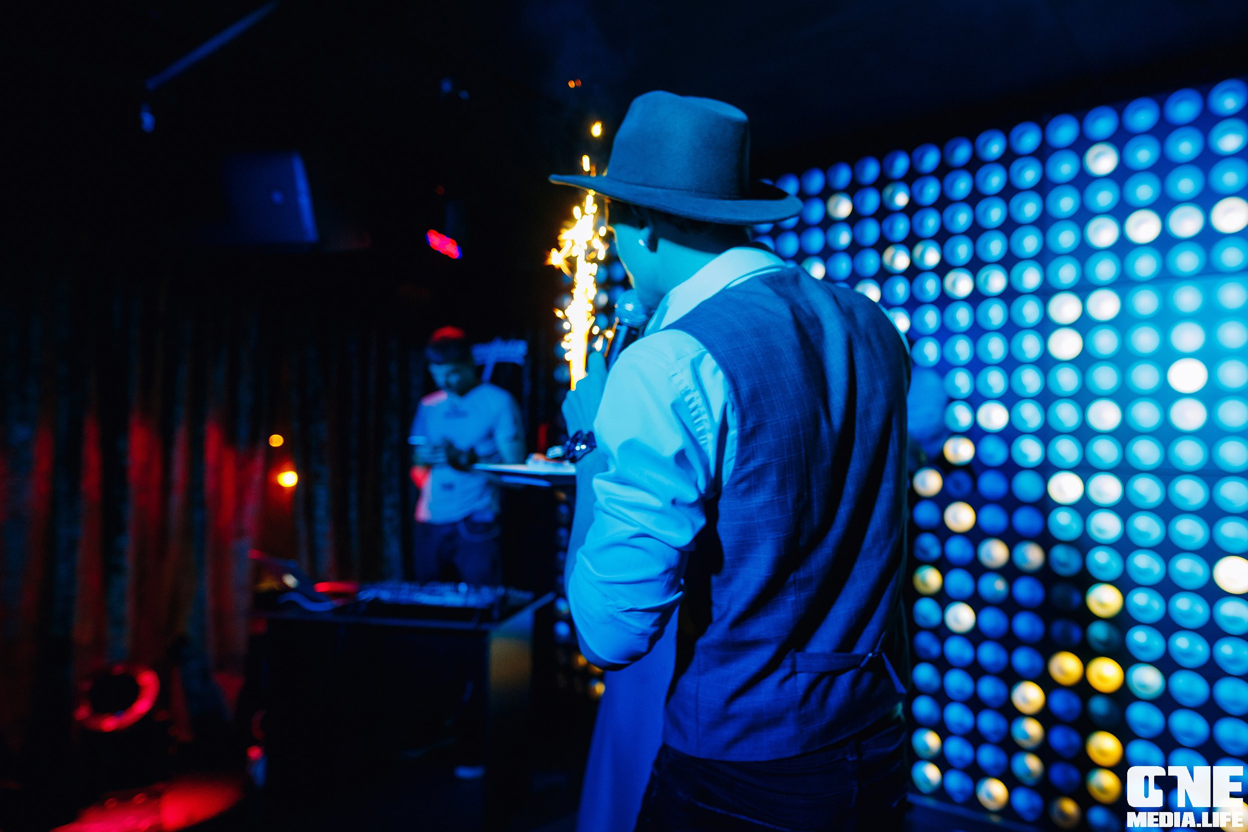 Фотоотчет из караоке-клуба Эйфория. One Media Life: фоторепортажи, фотоотчеты с мероприятий и заведений