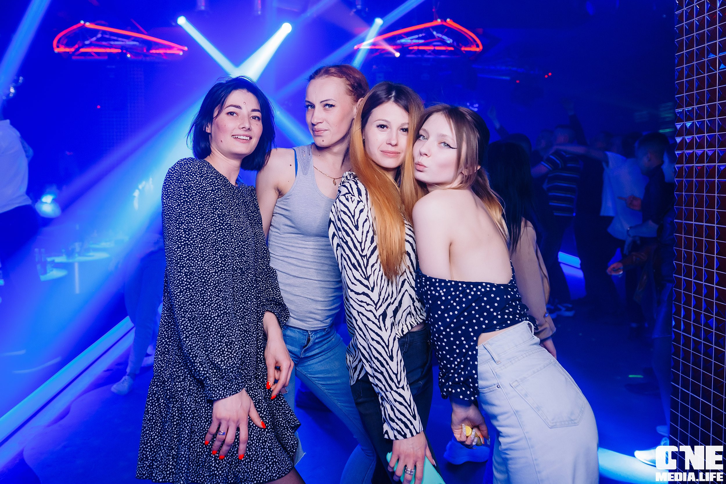 Фотоотчет из ночного клуба Планета. One Media Life: фоторепортажи, фотоотчеты с мероприятий и заведений