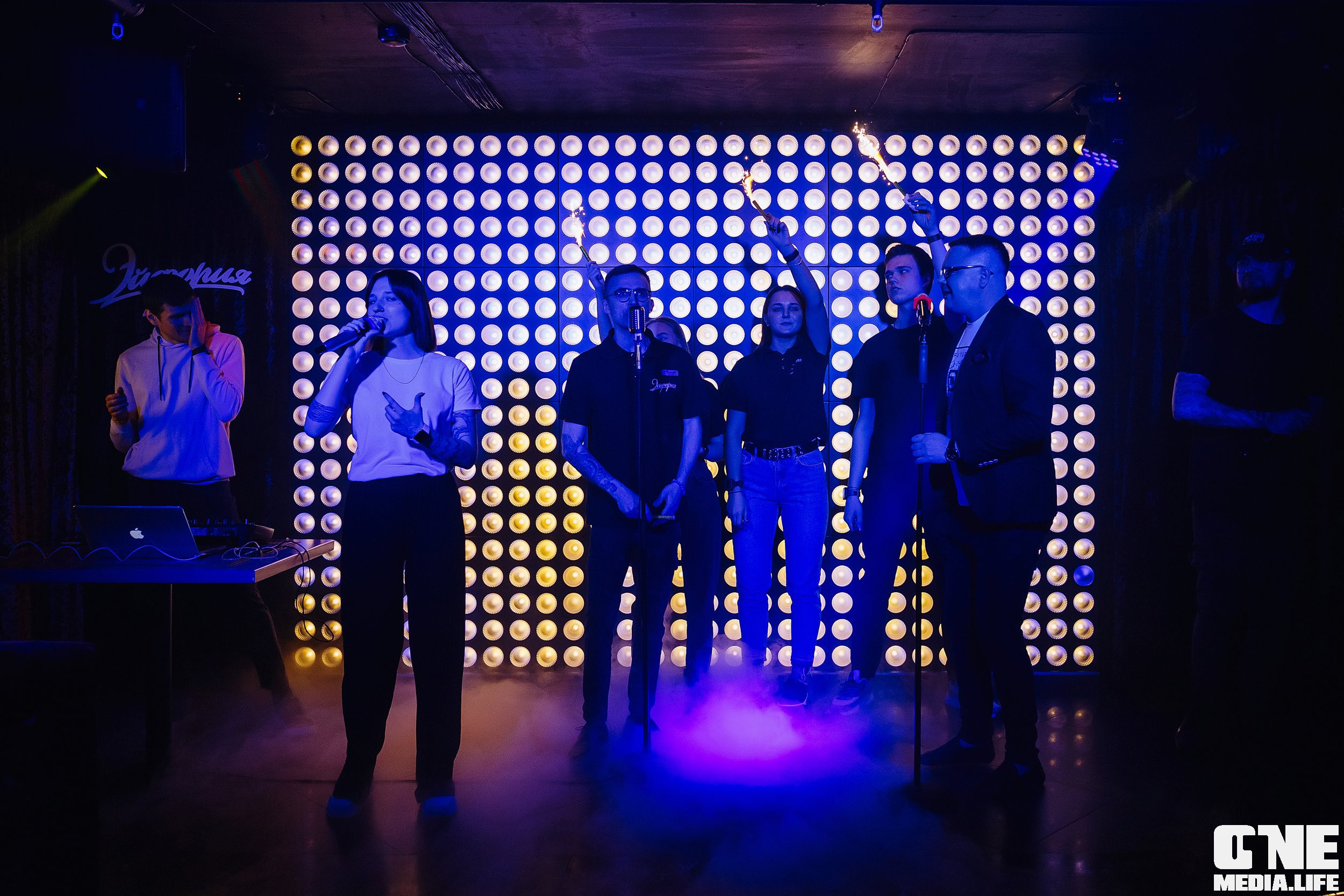 Фотоотчет из караоке клуба Эйфория. One Media Life: фоторепортажи, фотоотчеты с мероприятий и заведений