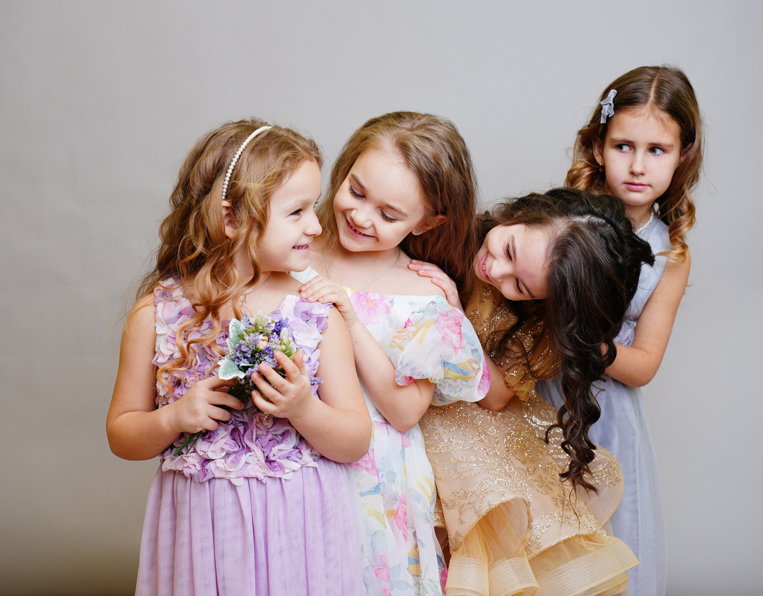 MEMENTO.Выпускные альбомы, школьные, юбилейные и другие книги. Ростов-на-Дону