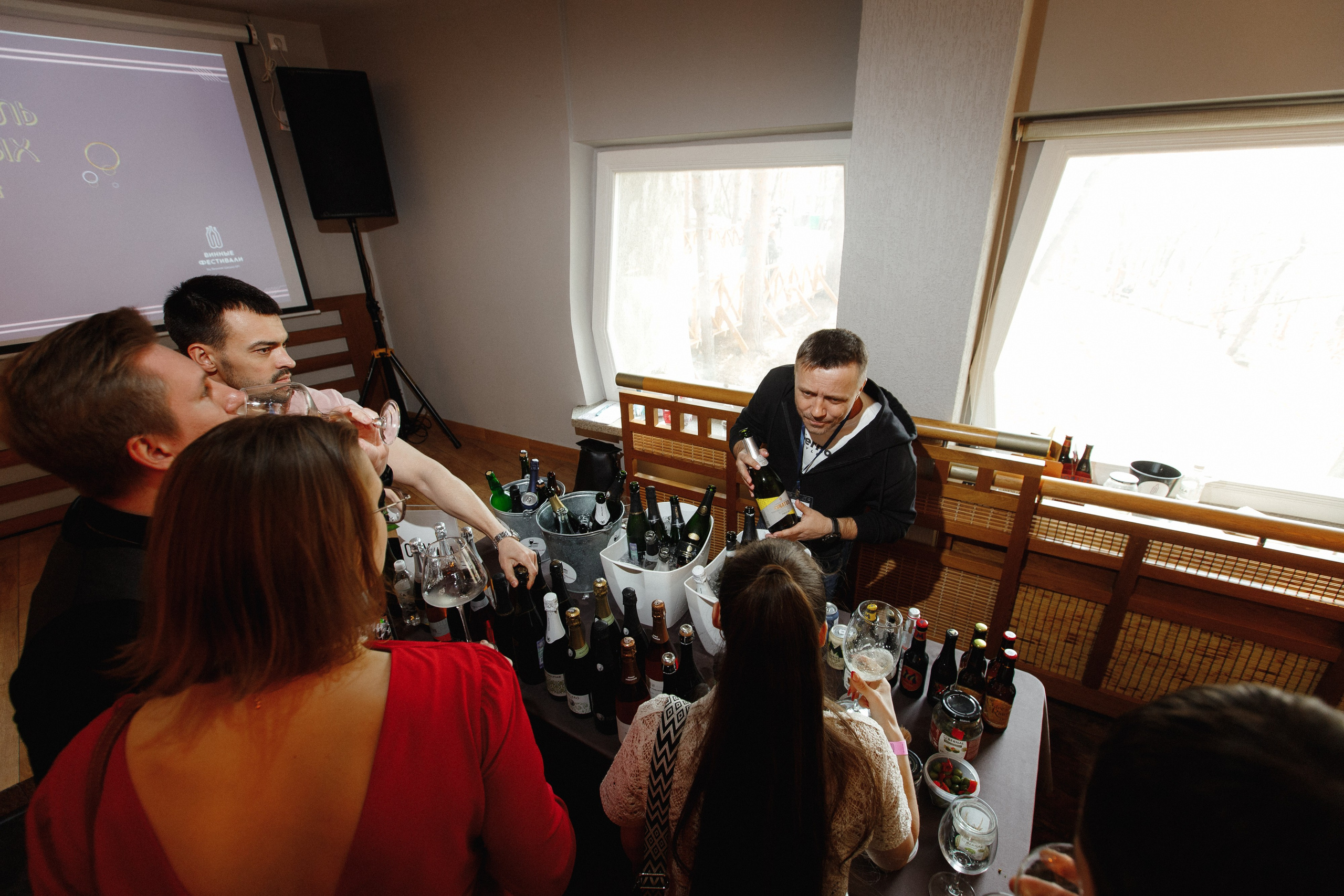 ФЕСТИВАЛЬ ИГРИСТЫХ ВИН. СВОИ. ФОТООТЧЕТЫ-СОБЫТИЯ-МЕСТА