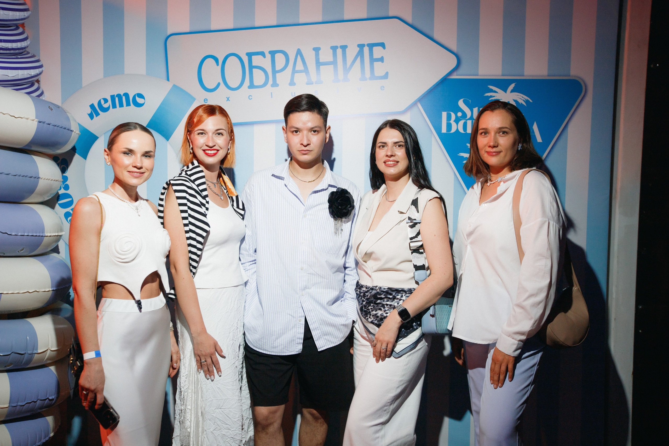 СОБРАНИЕ — ПРЕЗЕНТАЦИЯ НОВОГО НОМЕРА. СВОИ. ФОТООТЧЕТЫ-СОБЫТИЯ-МЕСТА