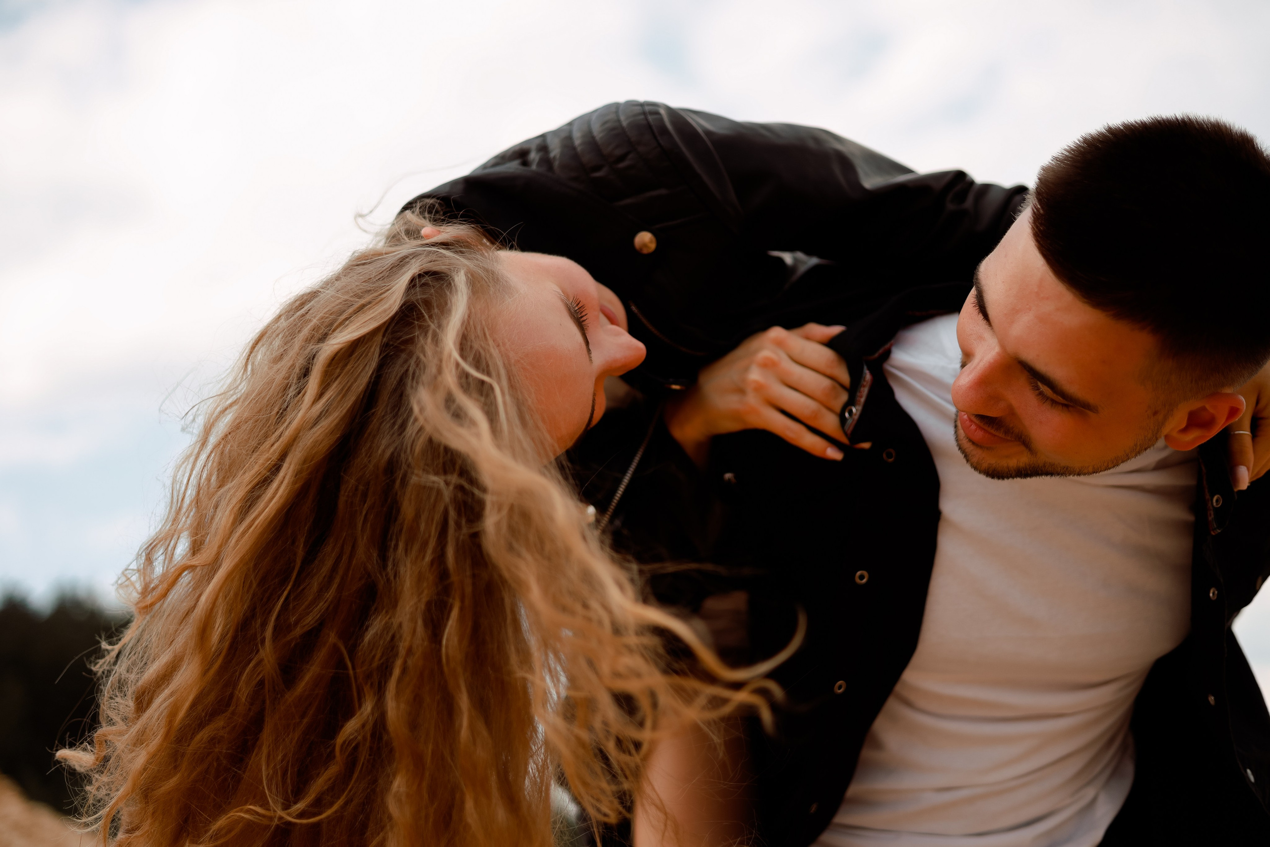 «А может махнуть куда-нибудь куда глаза глядят?..». Свадебный фотограф Беларусь Ольга Козыренко