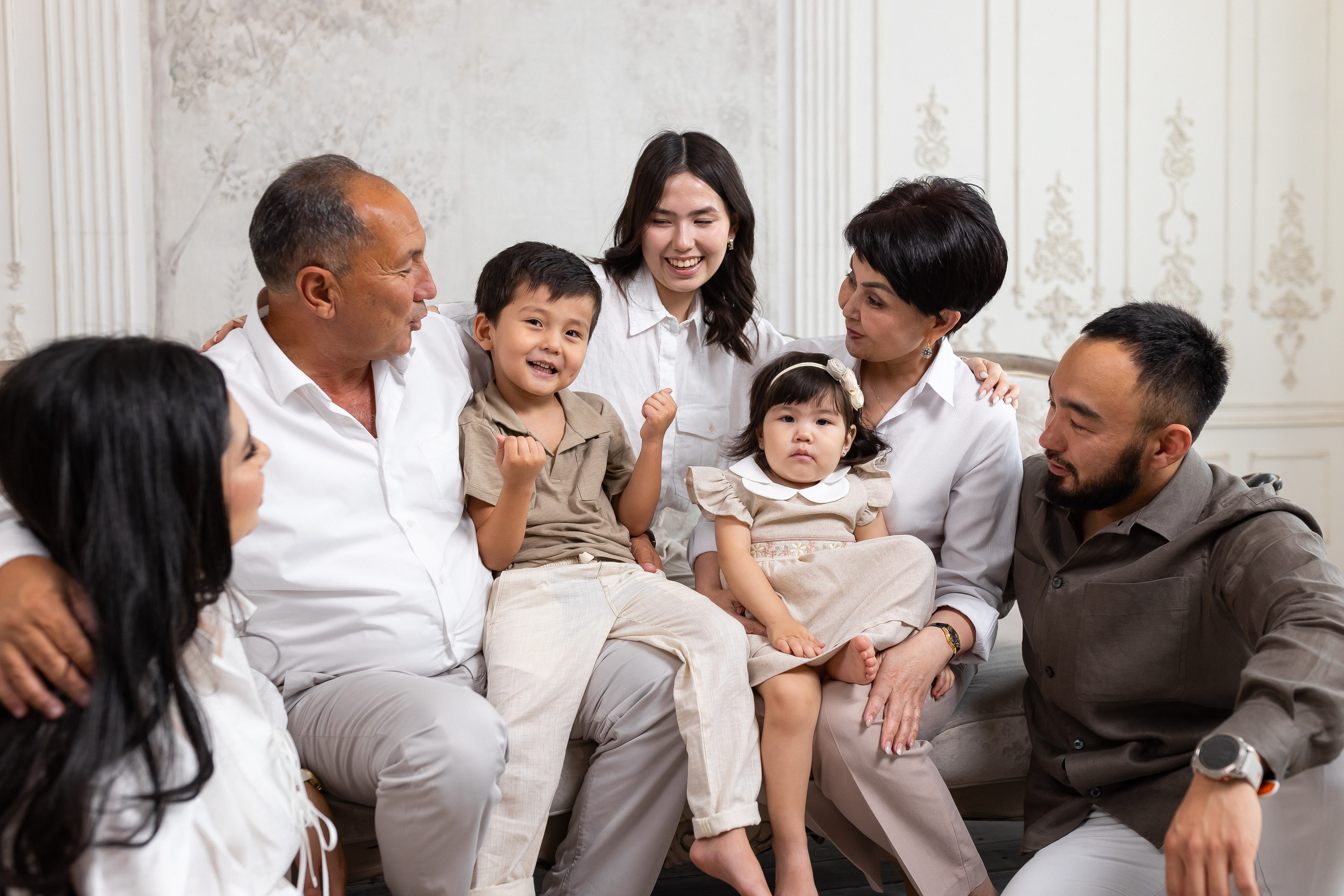 Семейная фотосессия в Алматы. MIKHAIL VASSILYEV — Свадебный и Репортажный фотограф в Алматы