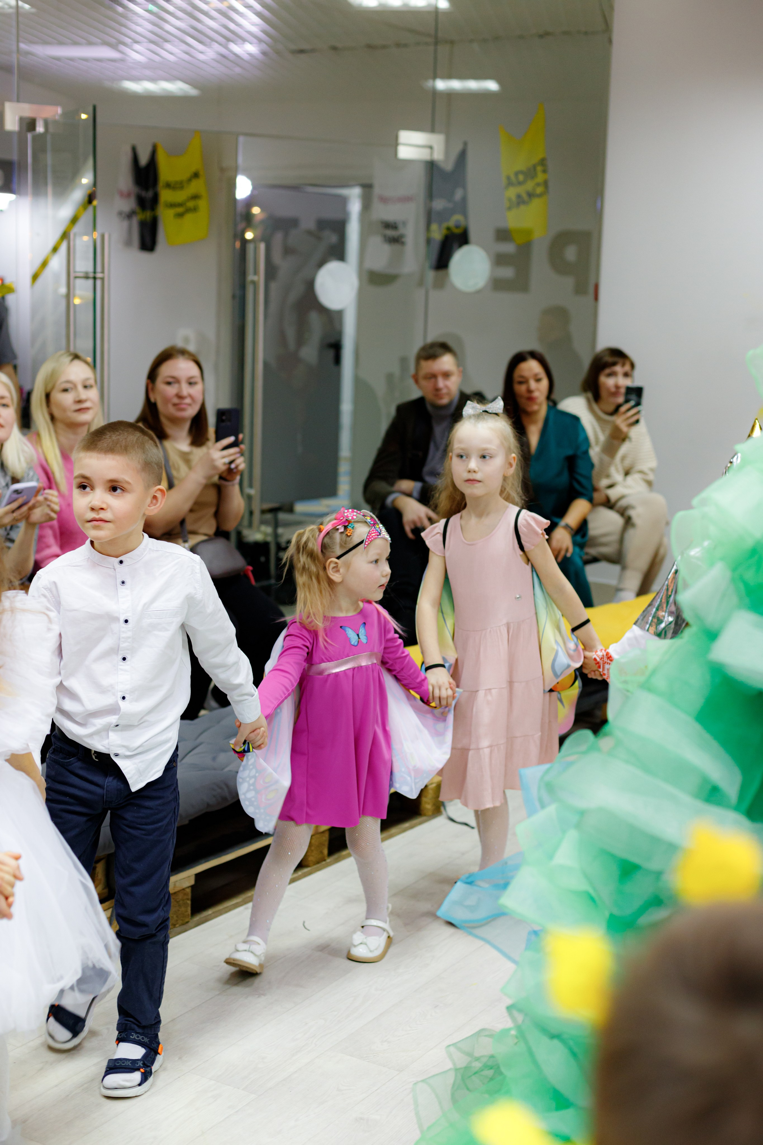 HAPPY NEW YEAR PART/5. Photokarish