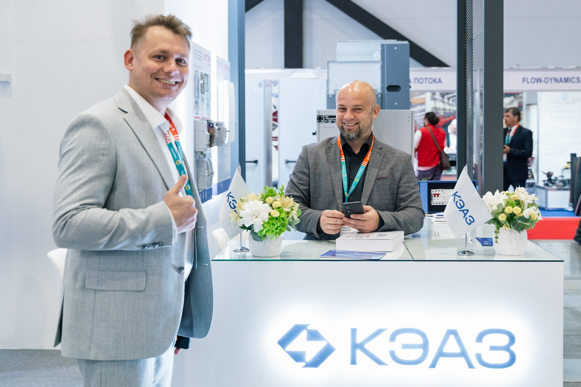 Репортажная съёмка выставки в Санкт-Петербурге: фотосъёмка стенда КЭАЗ. Деловой портрет и бизнес фотография в Санкт-Петербурге