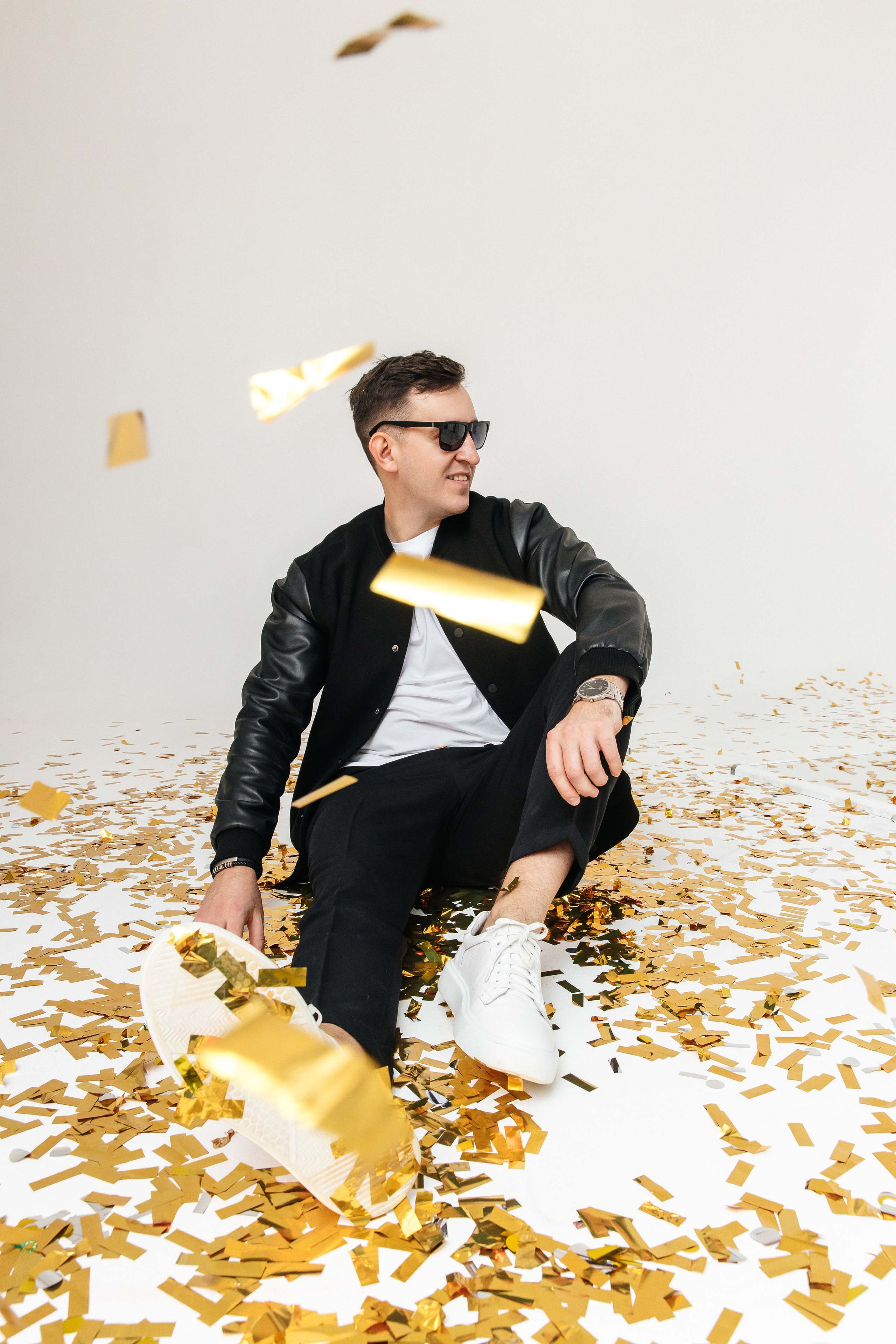 NewYearsDJ 🎧. Свадебный фотограф Настя Шелл г. Череповец