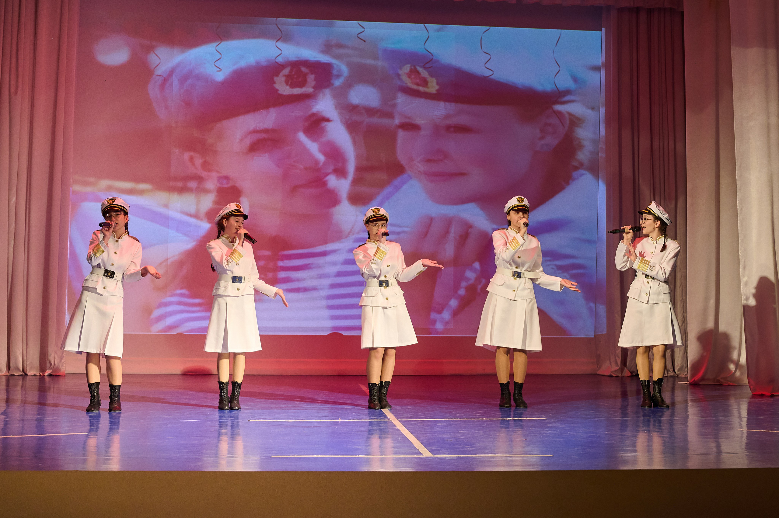 Дк Марьина Роща 23 февраля. Жизнь курорта Кабардинка в фотографиях