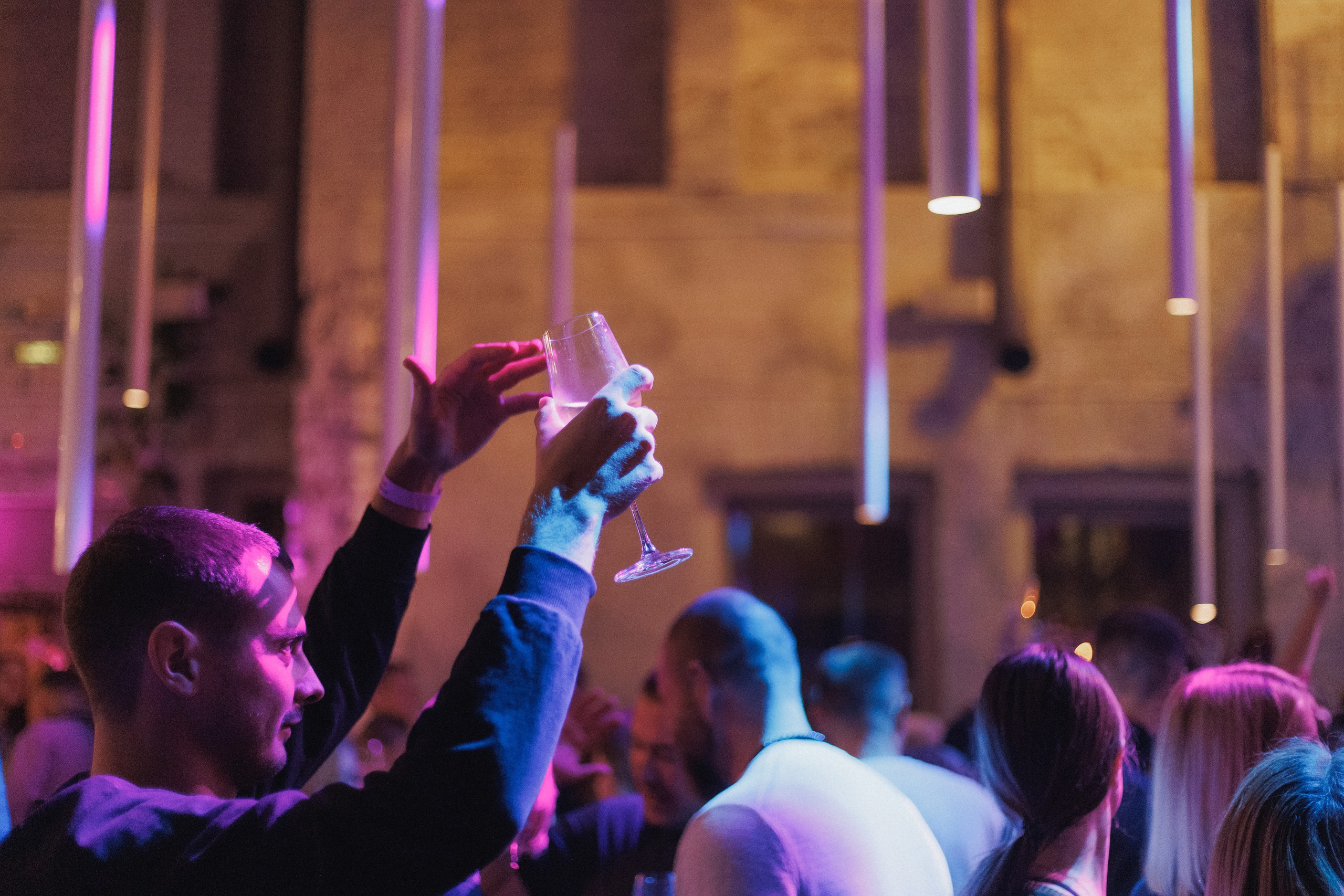 ВИННЫЙ ФЕСТИВАЛЬ. СВОИ. ФОТООТЧЕТЫ-СОБЫТИЯ-МЕСТА