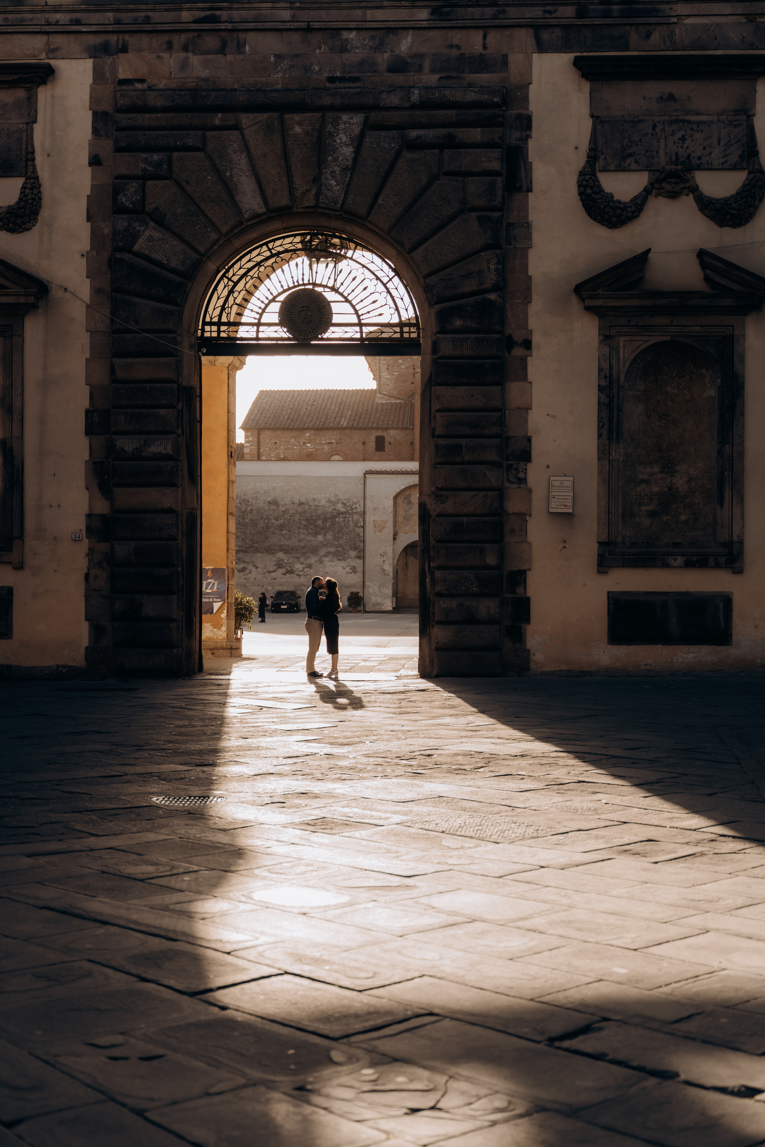 Fotografia Love Story a Lucca, Toscana). Family Lifestyle Photographer in Lucca, Italia