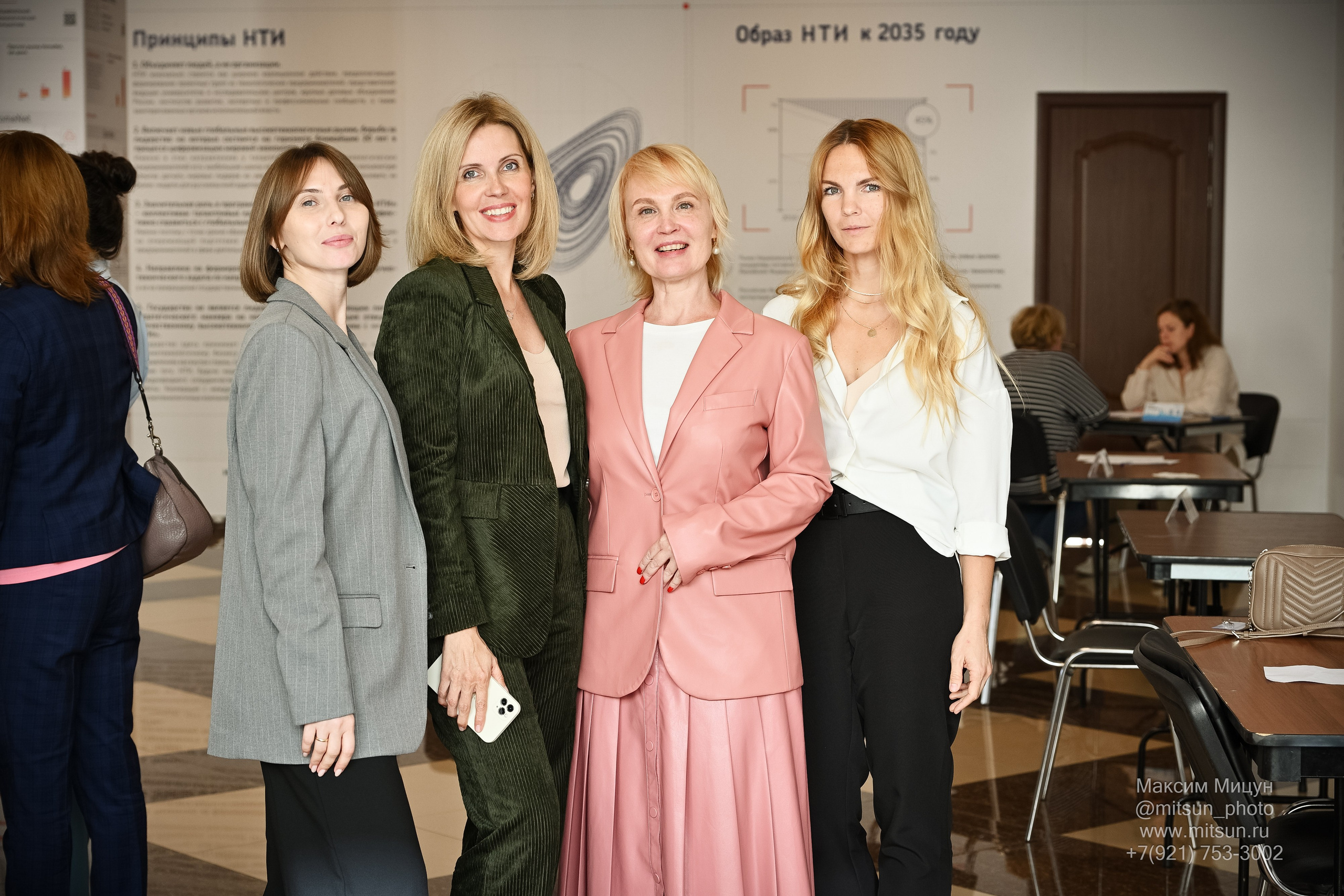 Репортажные съёмки. Фотограф Максим Мицун. Портрет, свадьба, репортаж, каталог