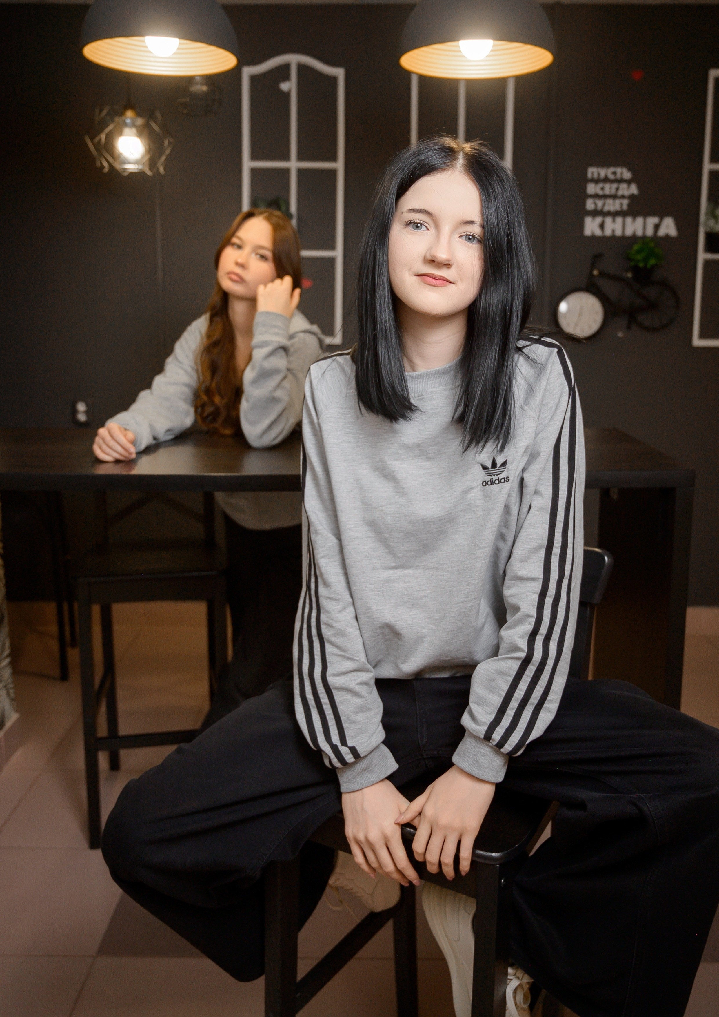 Фотографии старшеклассников для выпускных альбомов Нижневартовск | Портфолио. AR-t студия «Альбом+», г. Нижневартовск