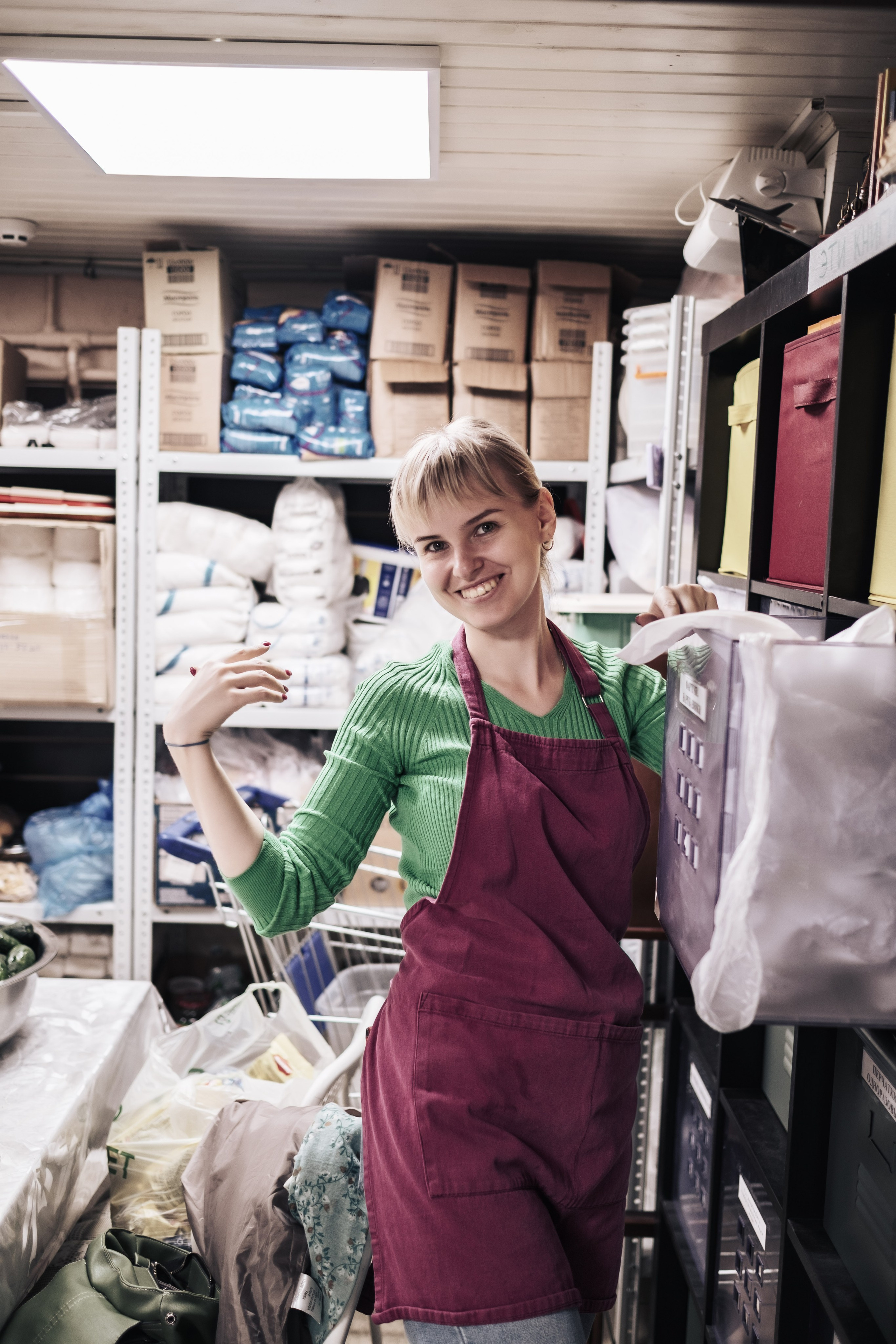 Готовка для бездомных и кормление их в Москве. Фотограф в Москве Максим Скоробогатов