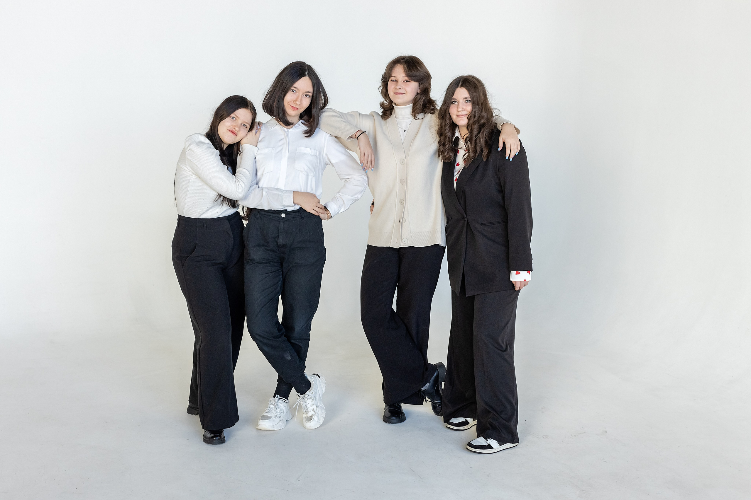 Школа 71, 9 класс. Владивосток. Стильный выпускной альбом Владивосток фотограф Вероника Мигачева