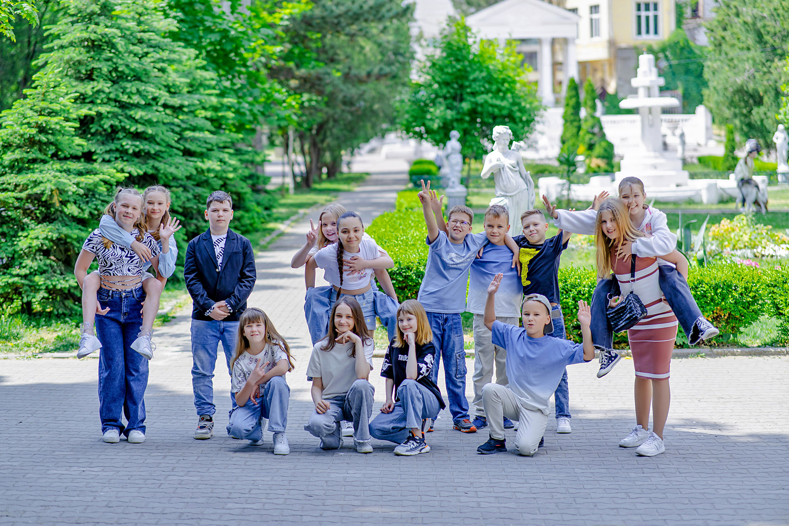 Фотосессия Гимназия 76 Класс 4А. Современные Выпускные Альбомы в Ростове-на-Дону