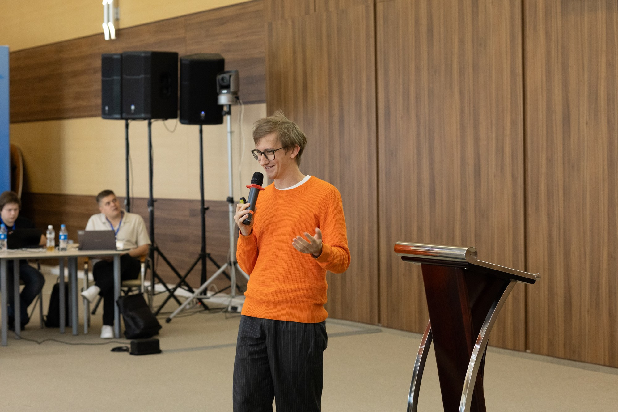 Репортажная фотосъемка во Владивостоке. Портретный, свадебный, репортажный фотограф во Владивостоке Юлиана Джули Фокс