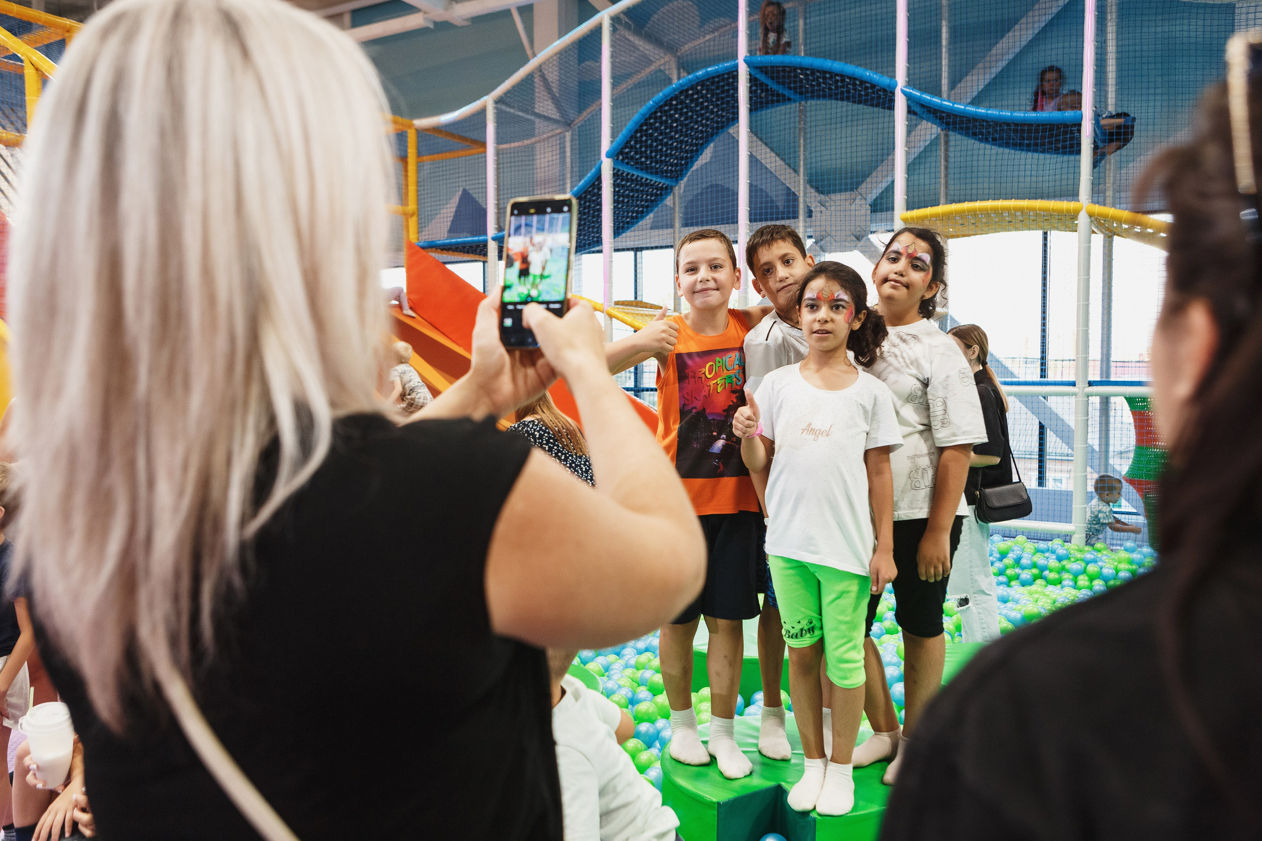 Туси Джуси Таганрог — Яркие и Весёлые Фотографии Детской Игровой Зоны. Свадебный и семейный фотограф в Таганроге Бакарюк Антон