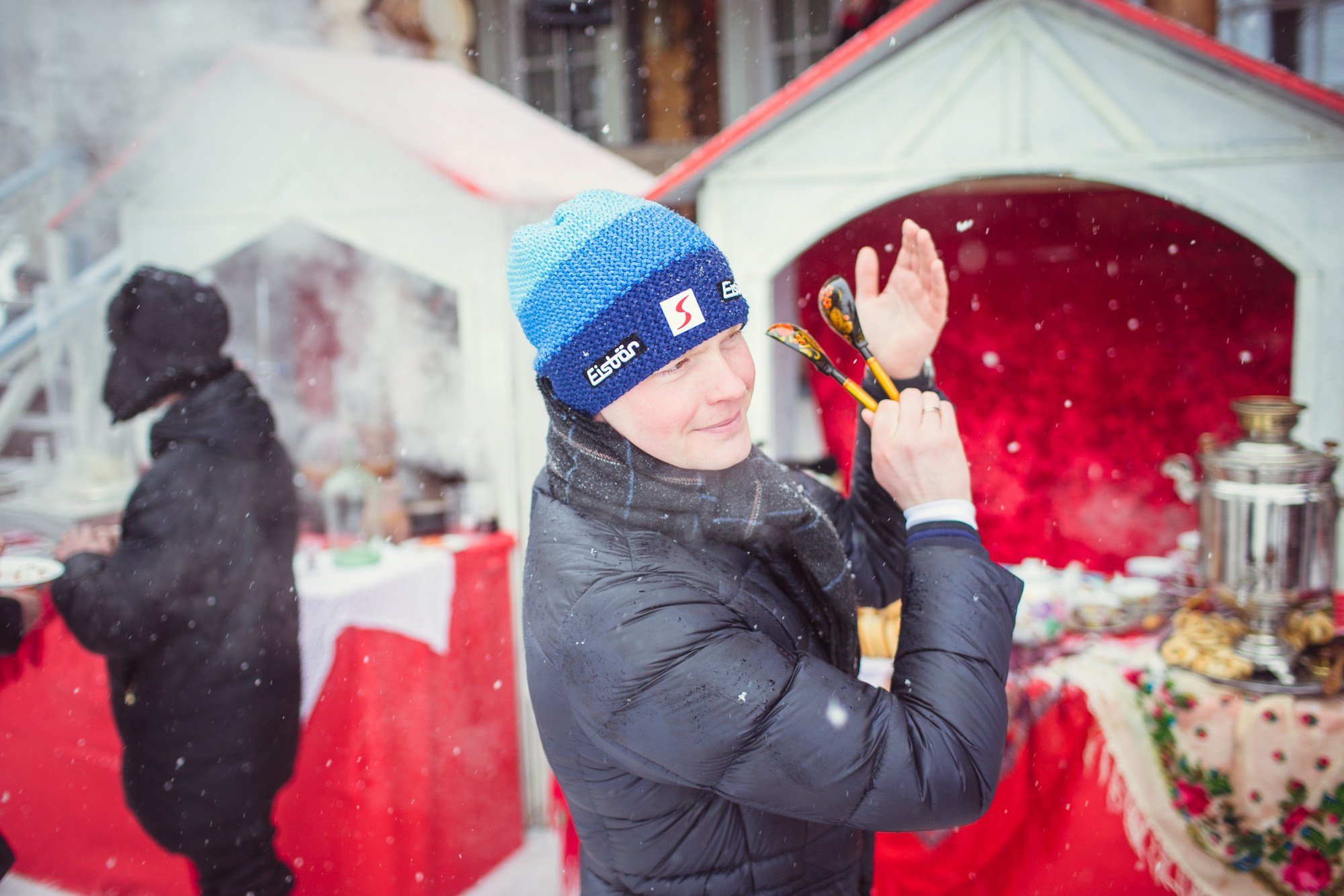 Зимняя свадьба в русских традициях. Семейный, портретный и свадебный фотограф в Санкт-Петербурге и Москве