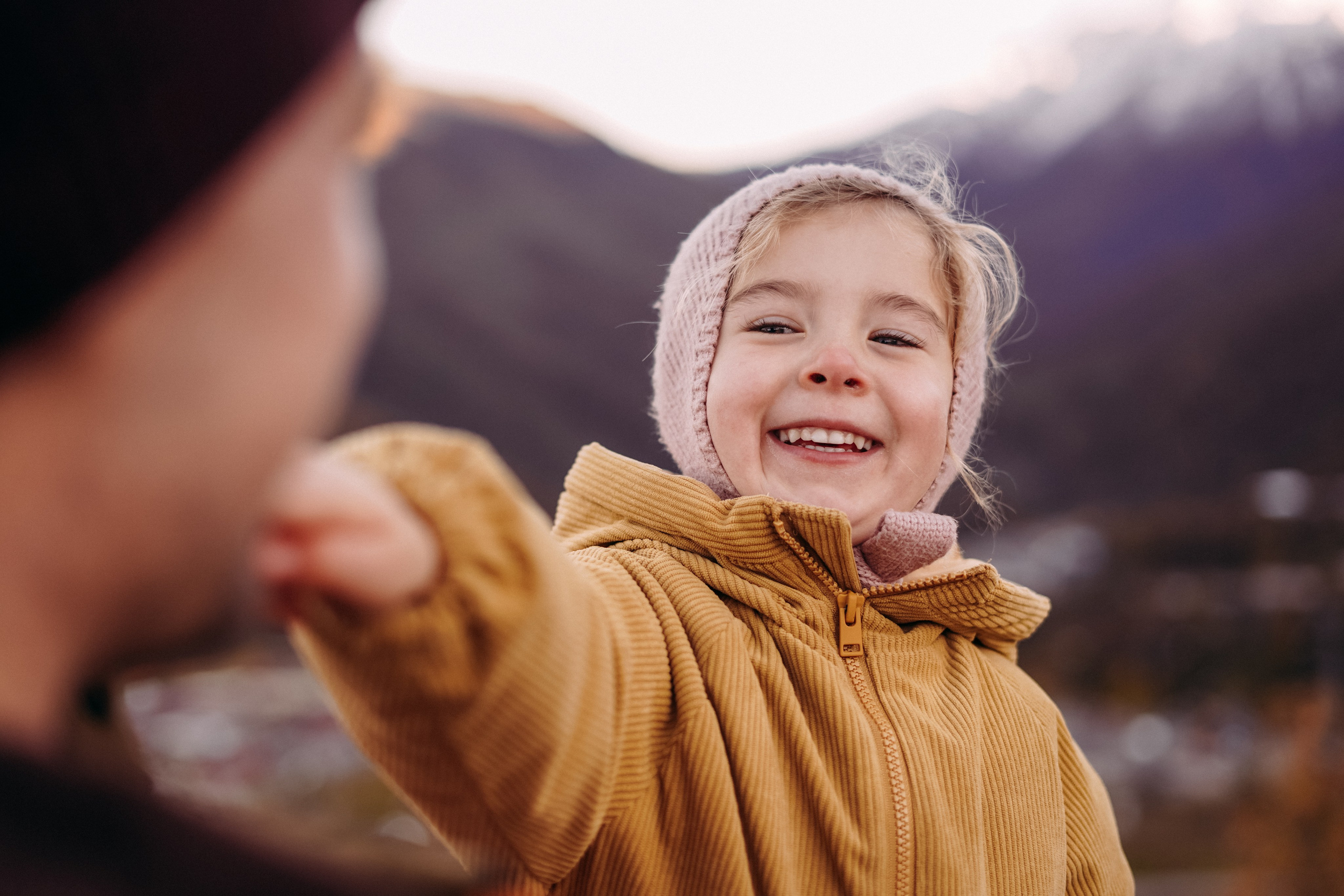 Алексей, Анна и Валентина в Горной Олимпийской деревне. Фотограф в Сочи и Абхазии | Фототуры | September Air