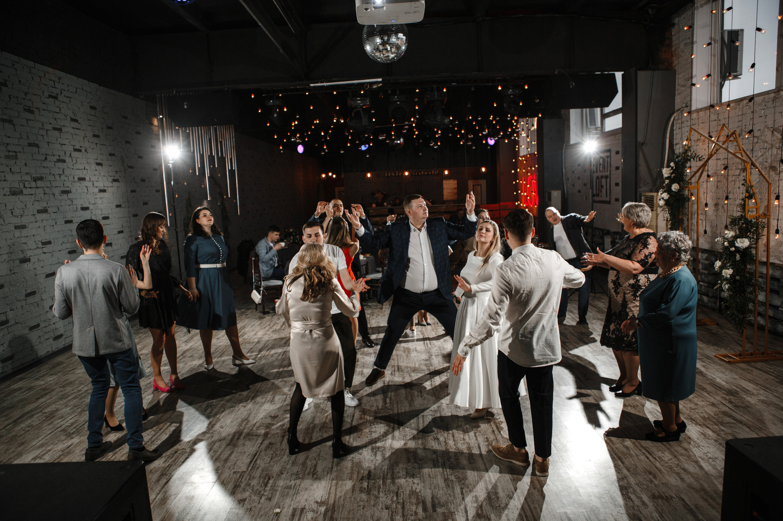 Свадебная съемка. Леонид и Ксения. Анонс. Galina and Nikita Bykovets, a wedding photographer and videographer duo in Germany