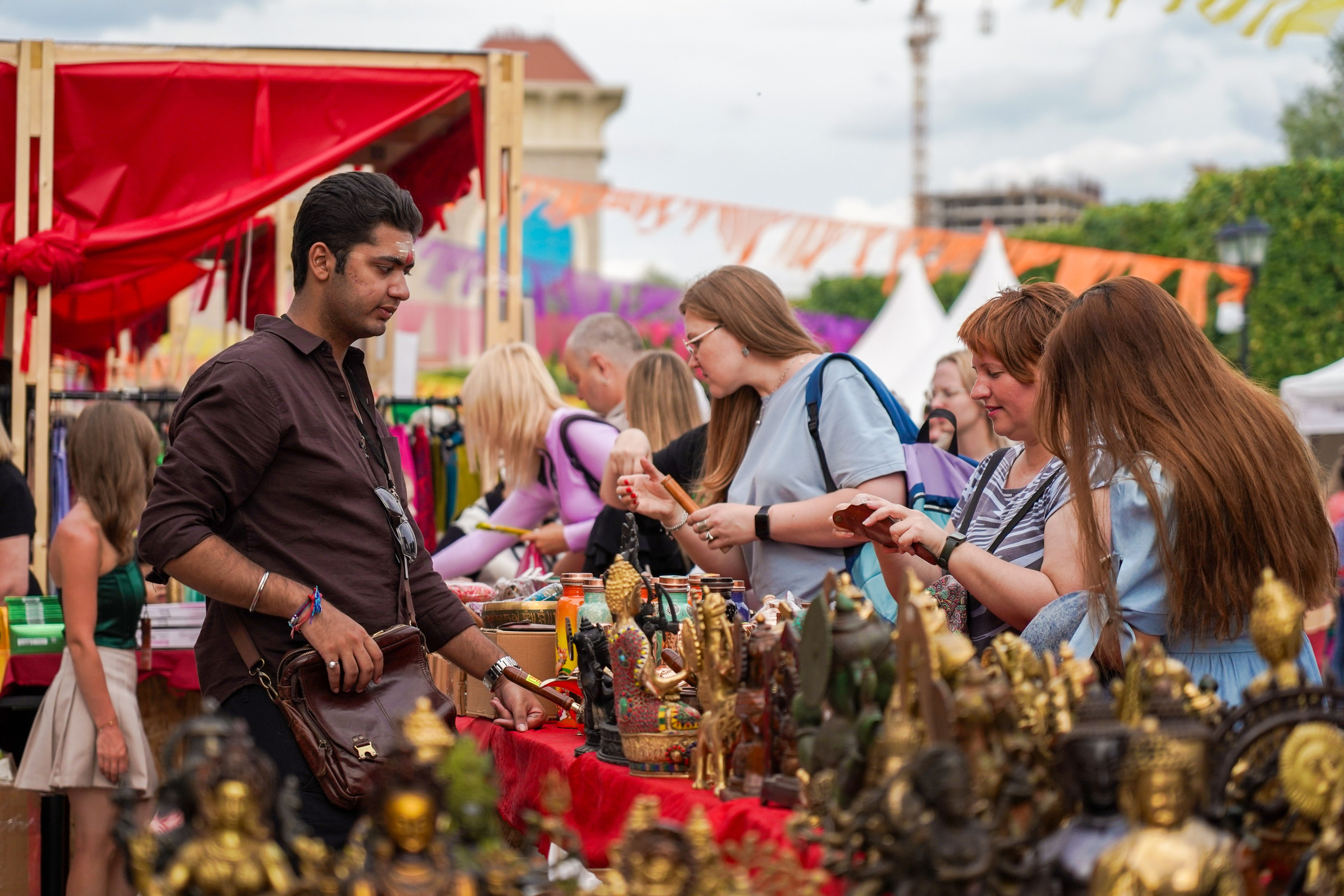 Фестиваль «День Индии» 2025. Фото и видеосъёмка бизнес-мероприятий под ключ в Москве и МО — Akhmedov Team