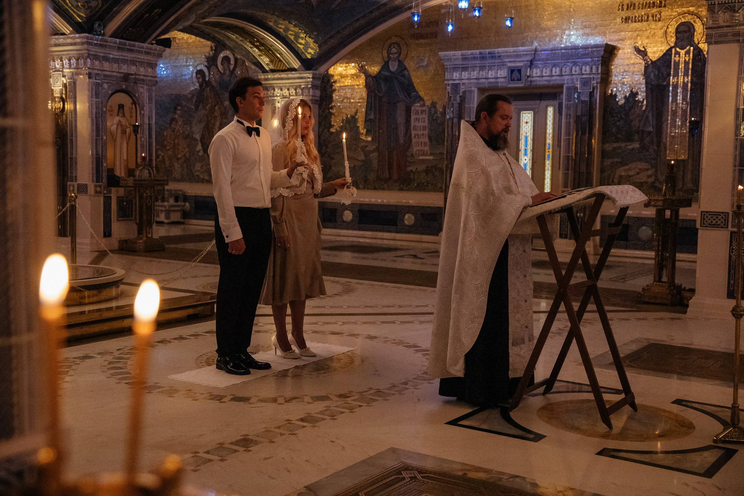 Венчание в Храме Вооруженных Сил. Свадебный фотограф в Москве Элина Ларченкова. Фото, которые цепляют
