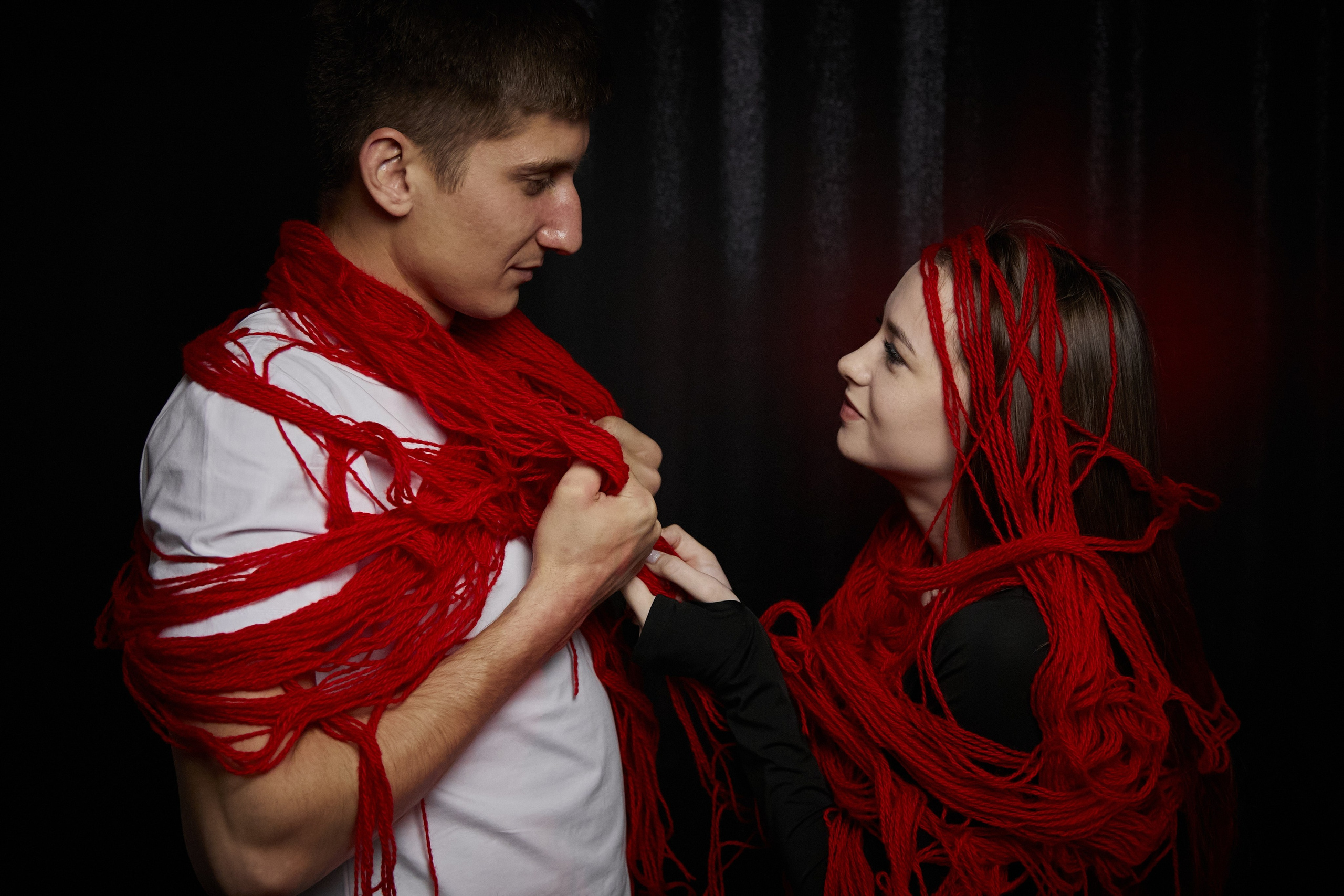 «Связанные одной нитью». Свадебный и креативный фотограф в ЮФО и МСК