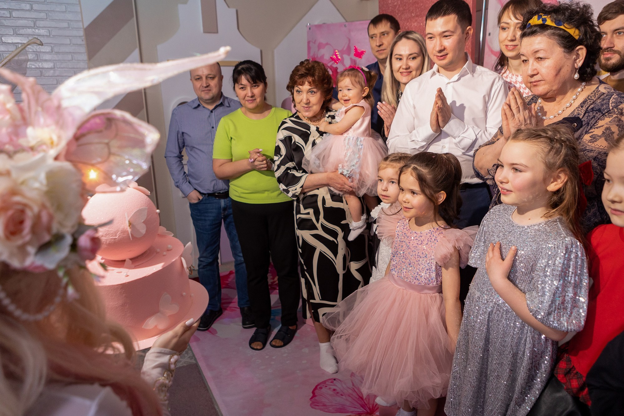 День Рождения Алисы в Меджик-рум. Фотограф в Оренбурге. Профессиональный фотограф